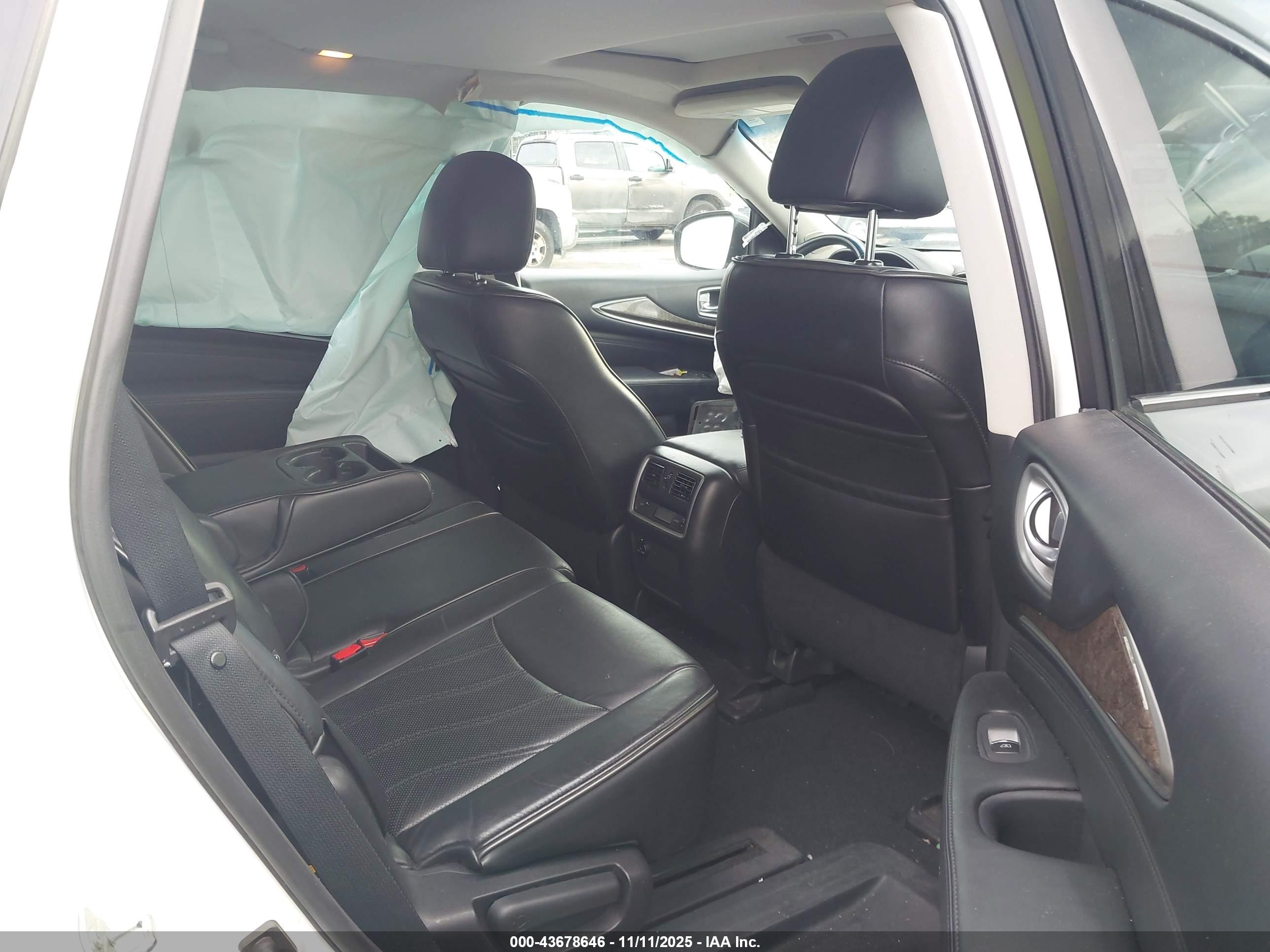 INFINITI QX60 image 8