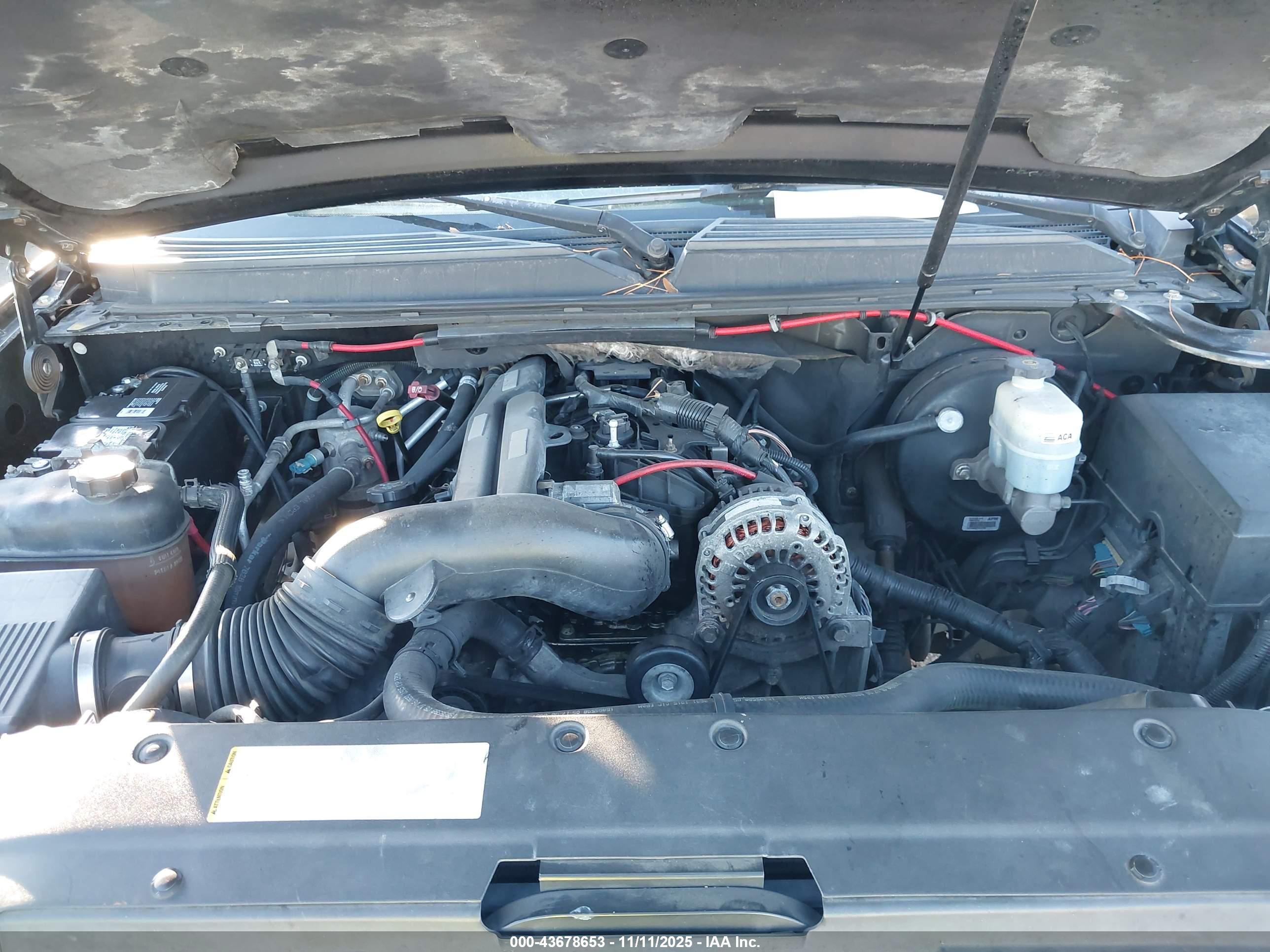 CHEVROLET TAHOE image 10