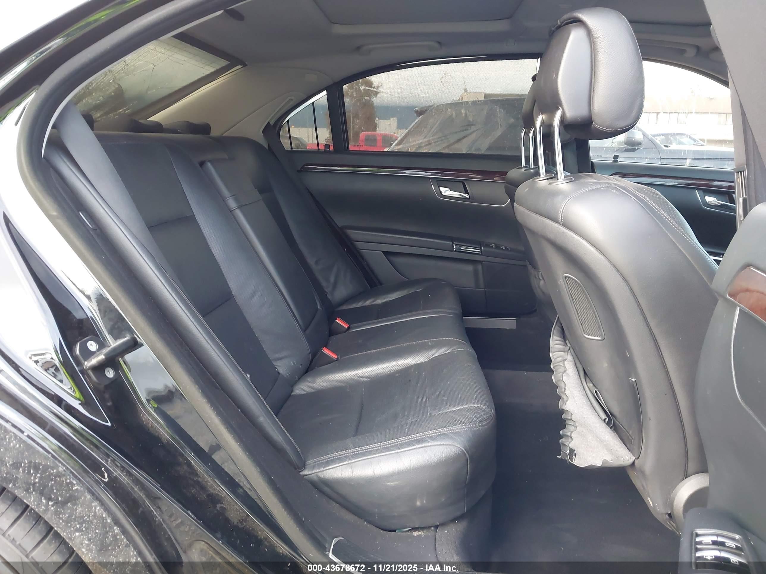 MERCEDES-BENZ S image 8