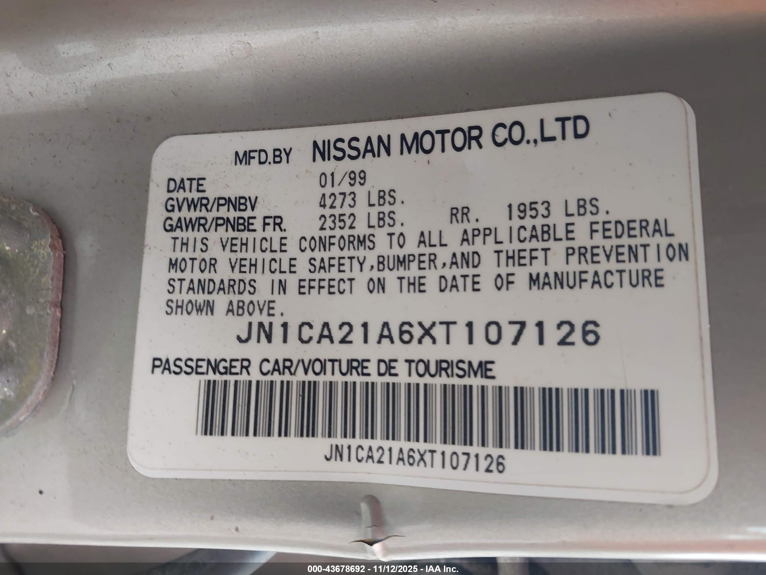 NISSAN MAXIMA image 9