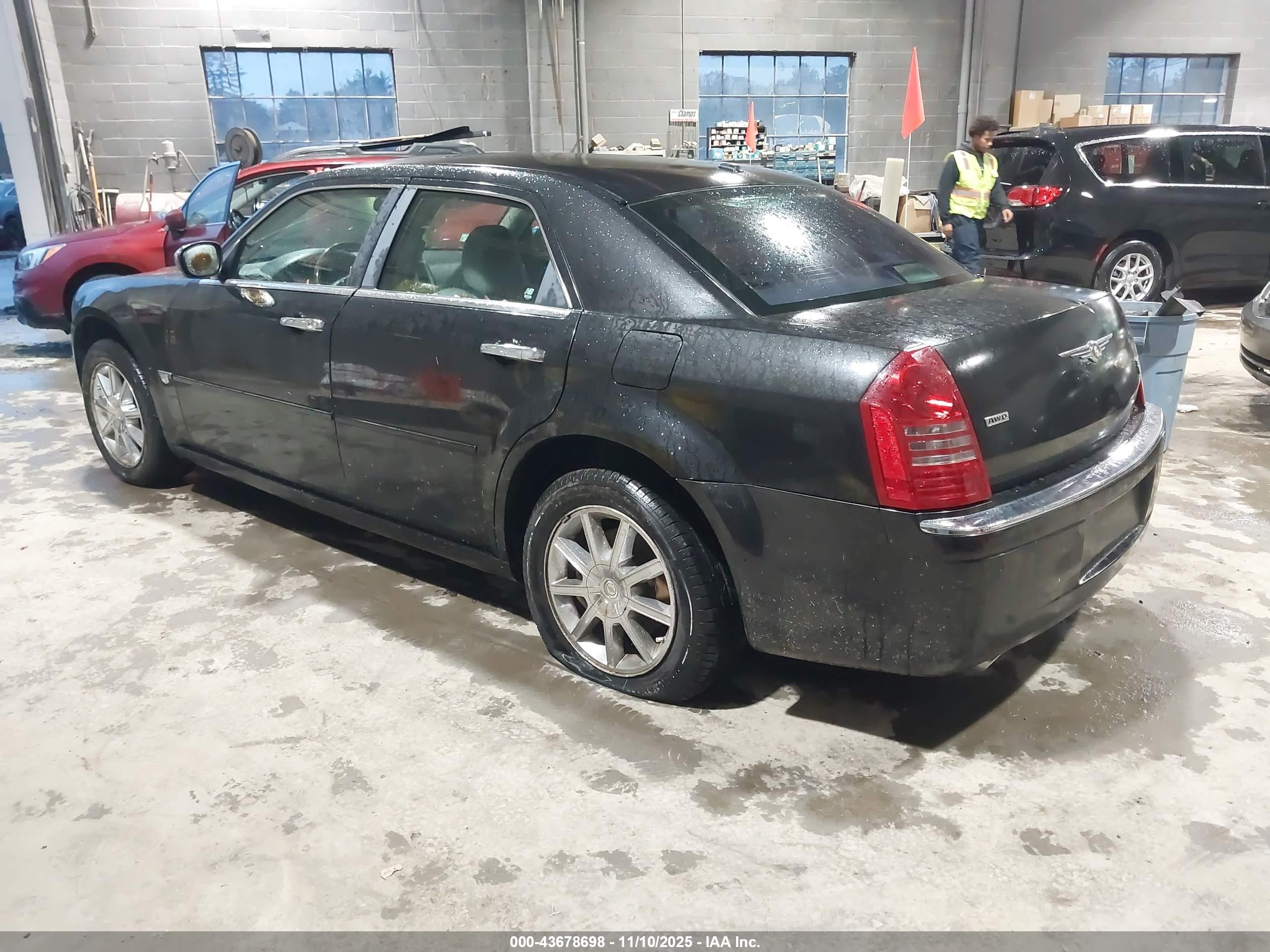 CHRYSLER 300C image 3