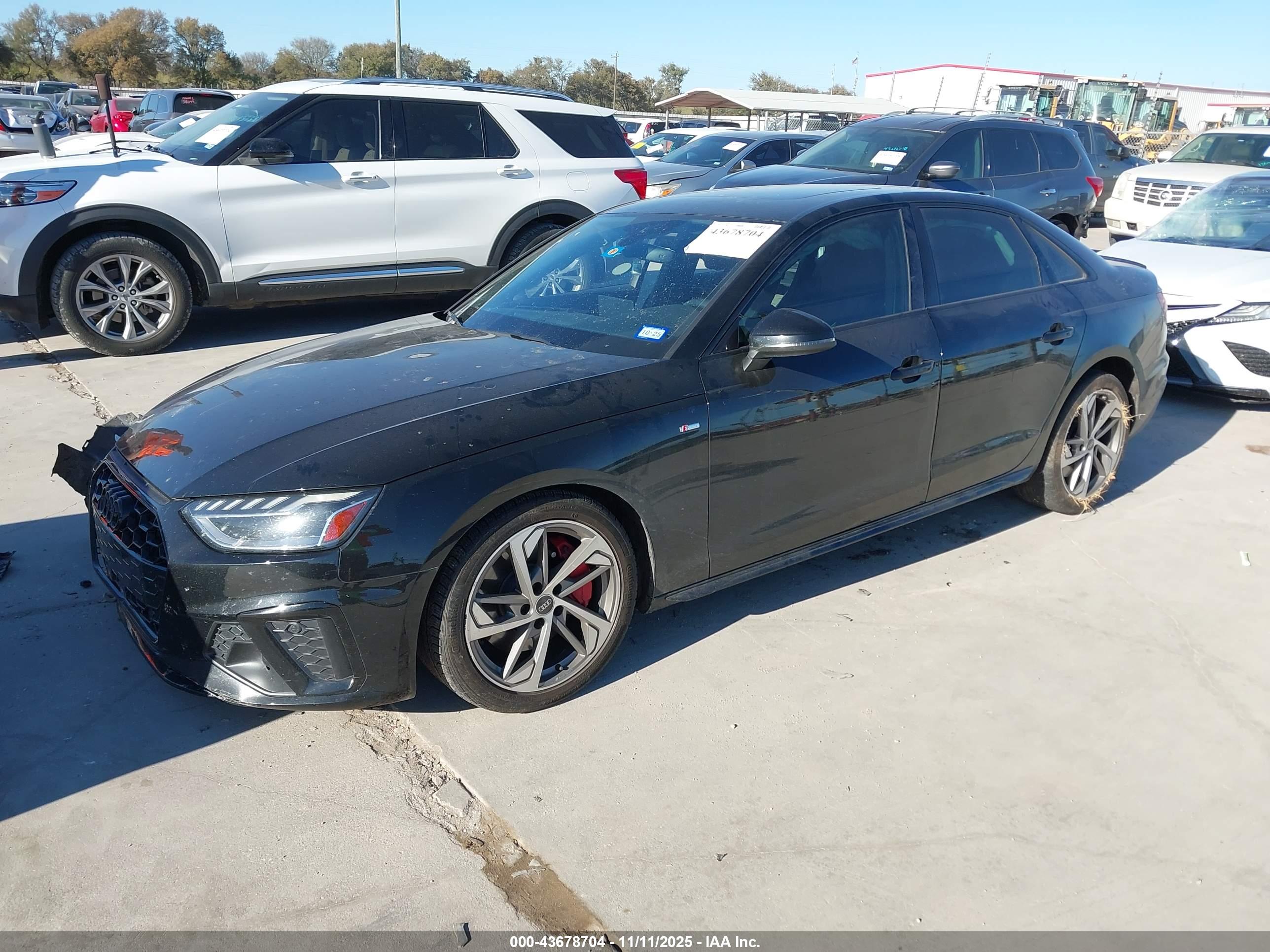 AUDI A4 image 2