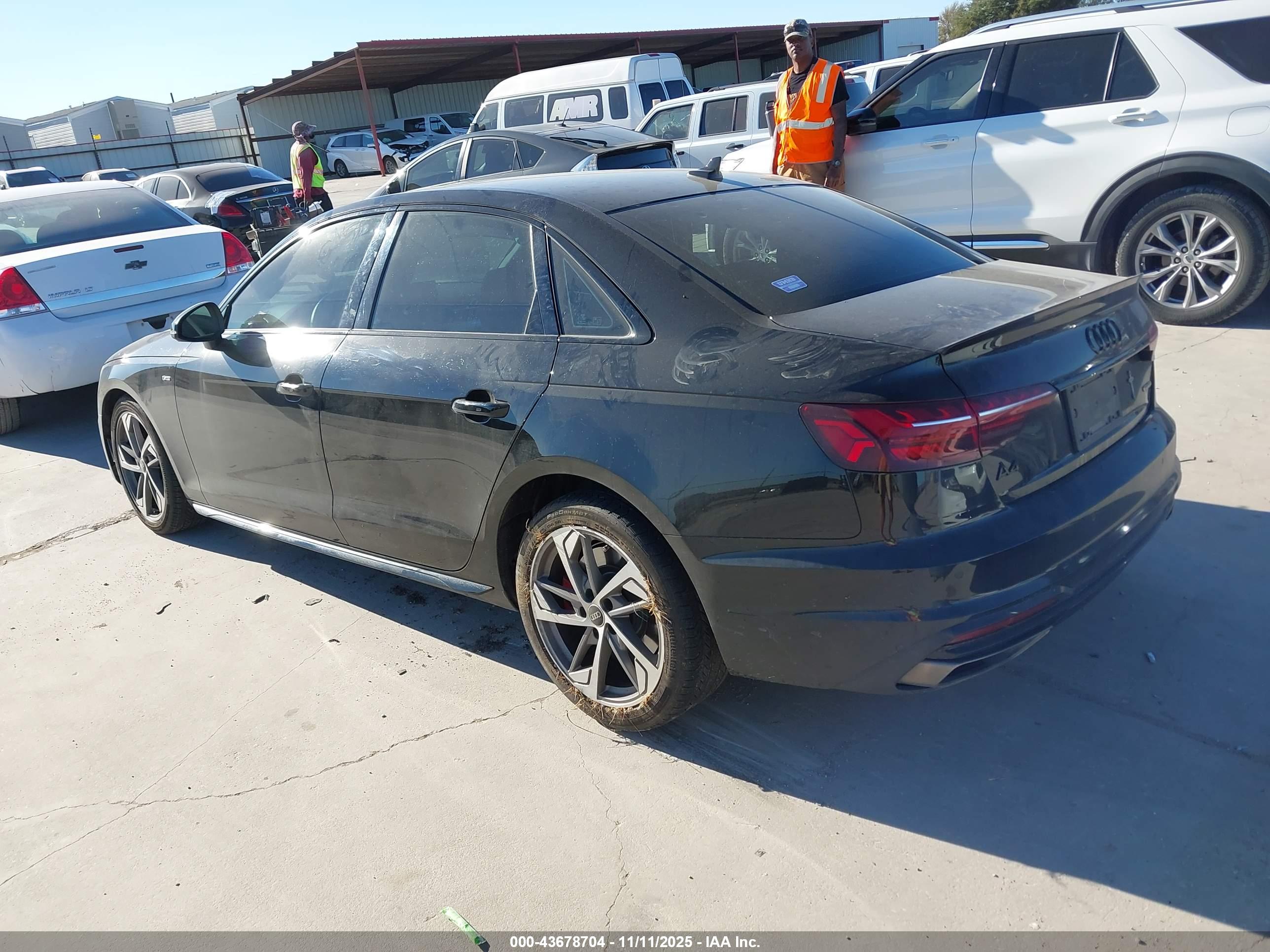 AUDI A4 image 3
