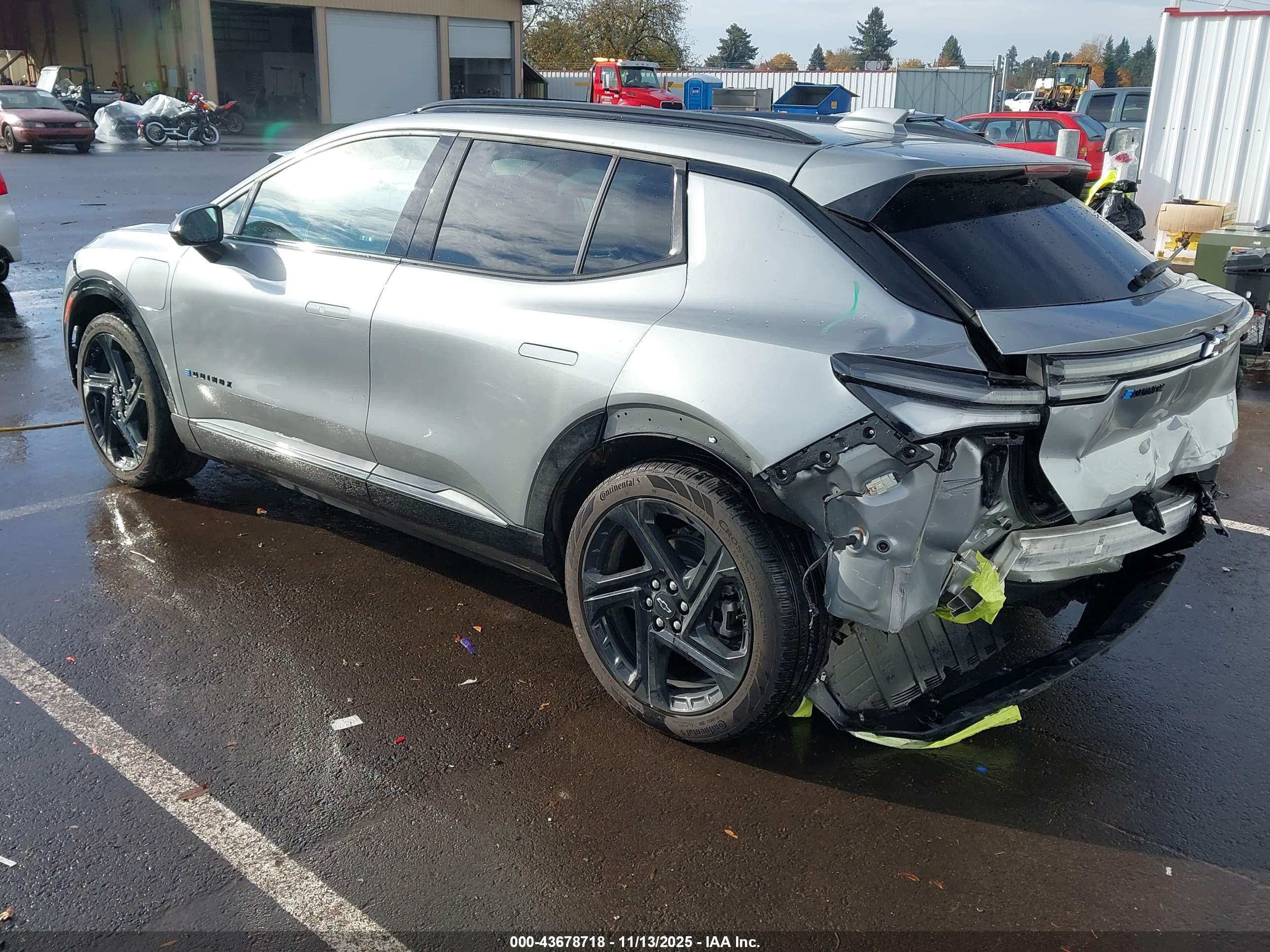 CHEVROLET EQUINOX image 3