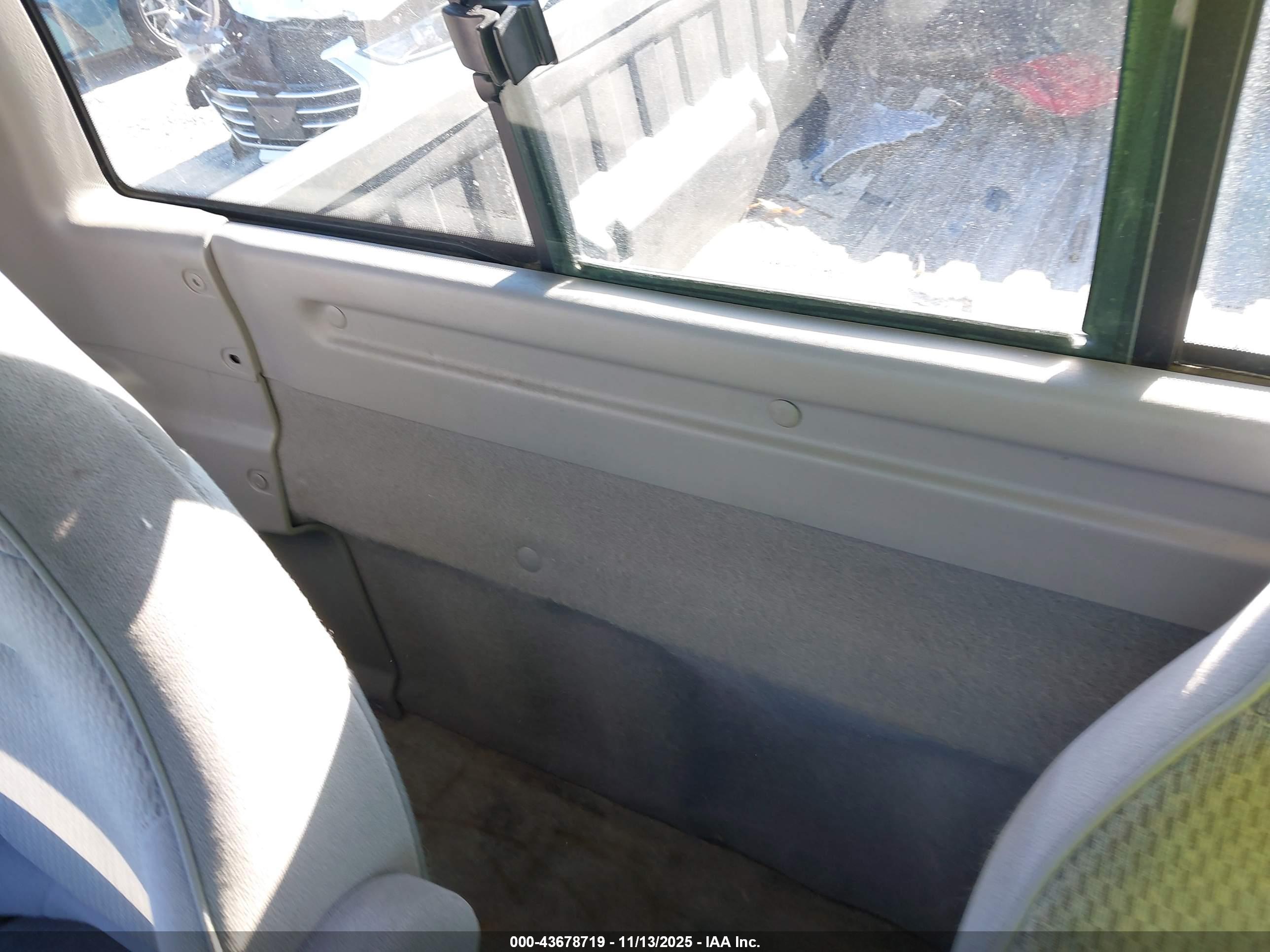 FORD F-150 image 8