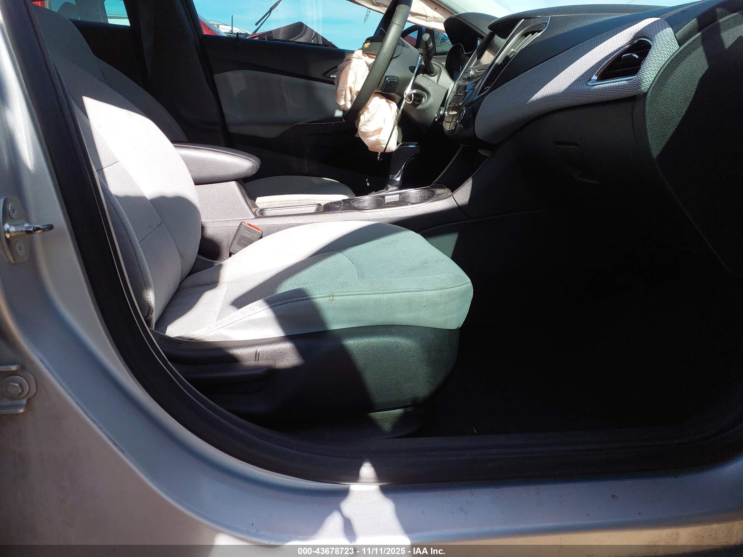 CHEVROLET CRUZE image 5