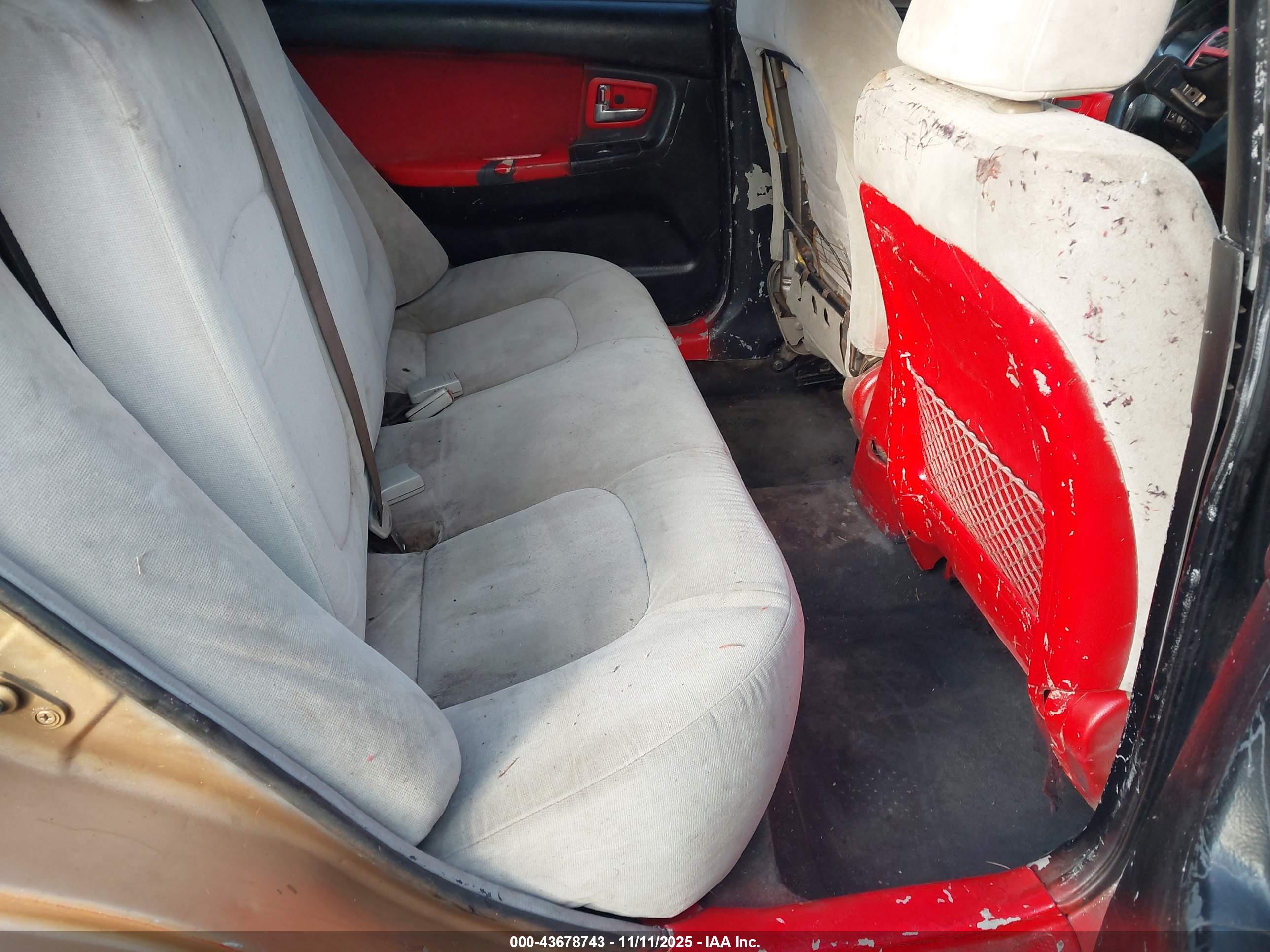 KIA SPECTRA image 8