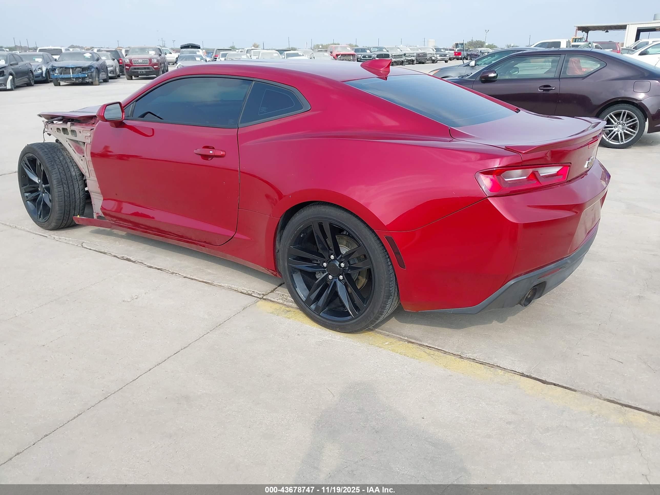 CHEVROLET CAMARO image 3