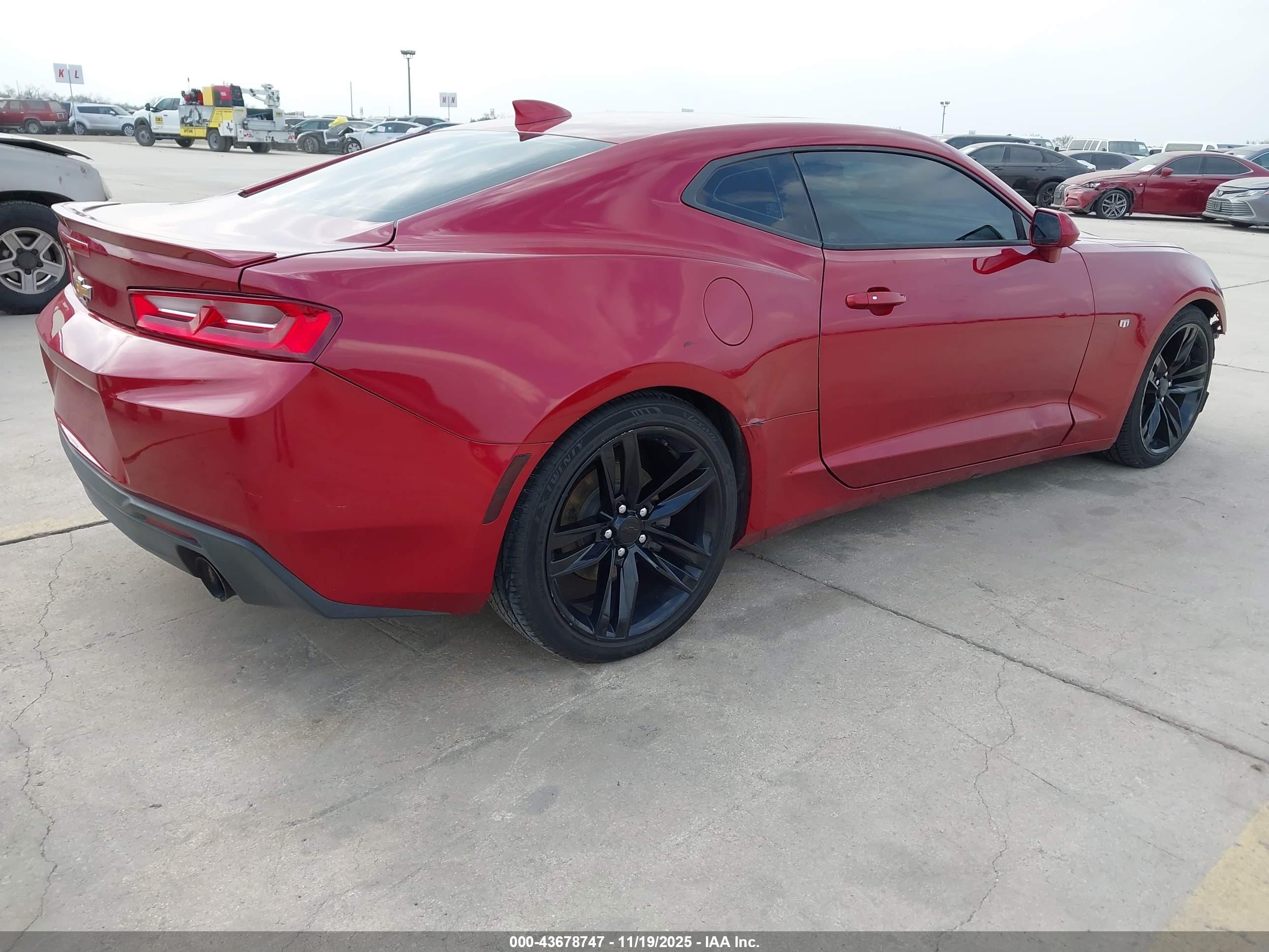 CHEVROLET CAMARO image 4