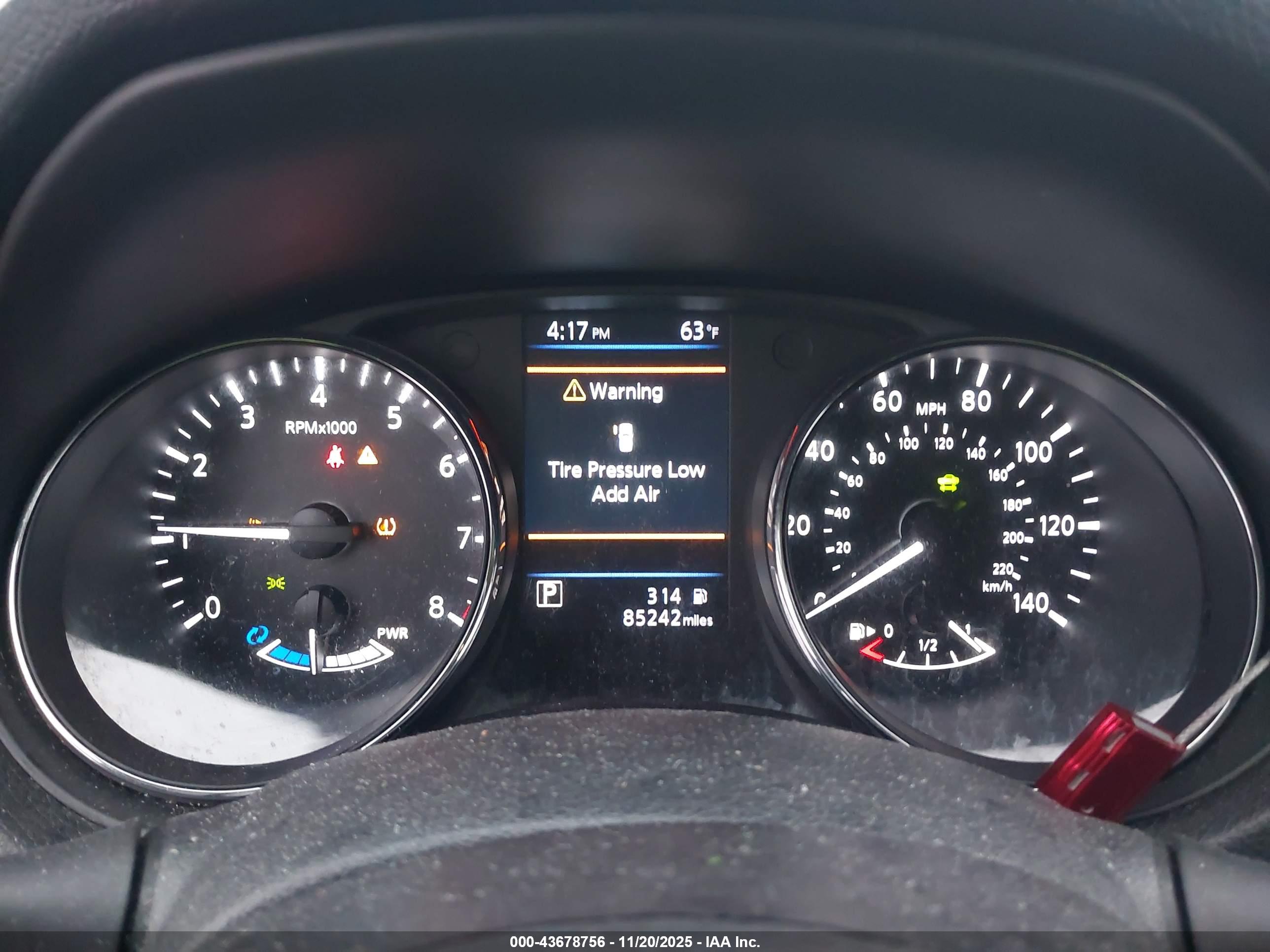 NISSAN ROGUE image 7