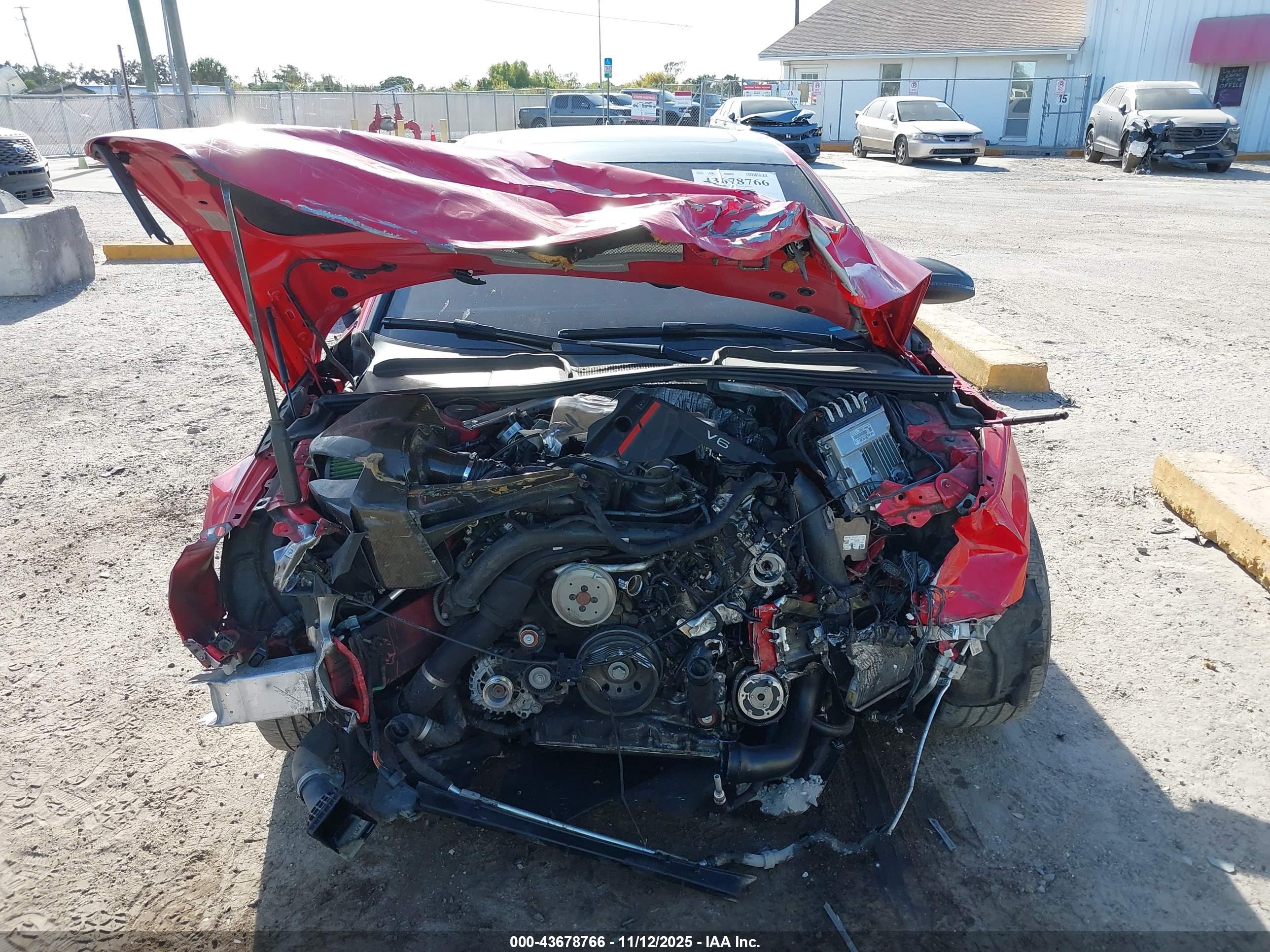 AUDI S4 image 6