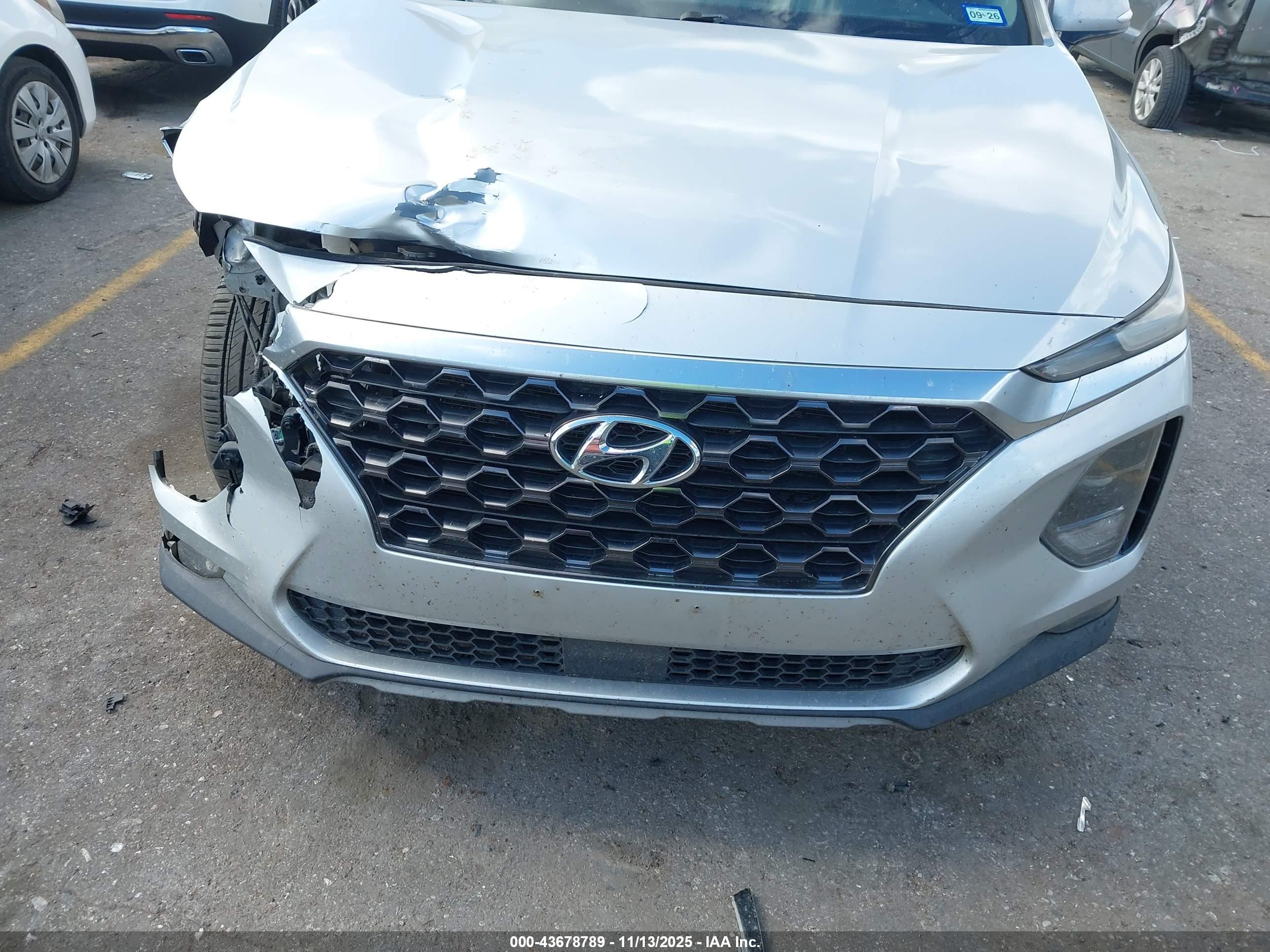 HYUNDAI SANTA image 6