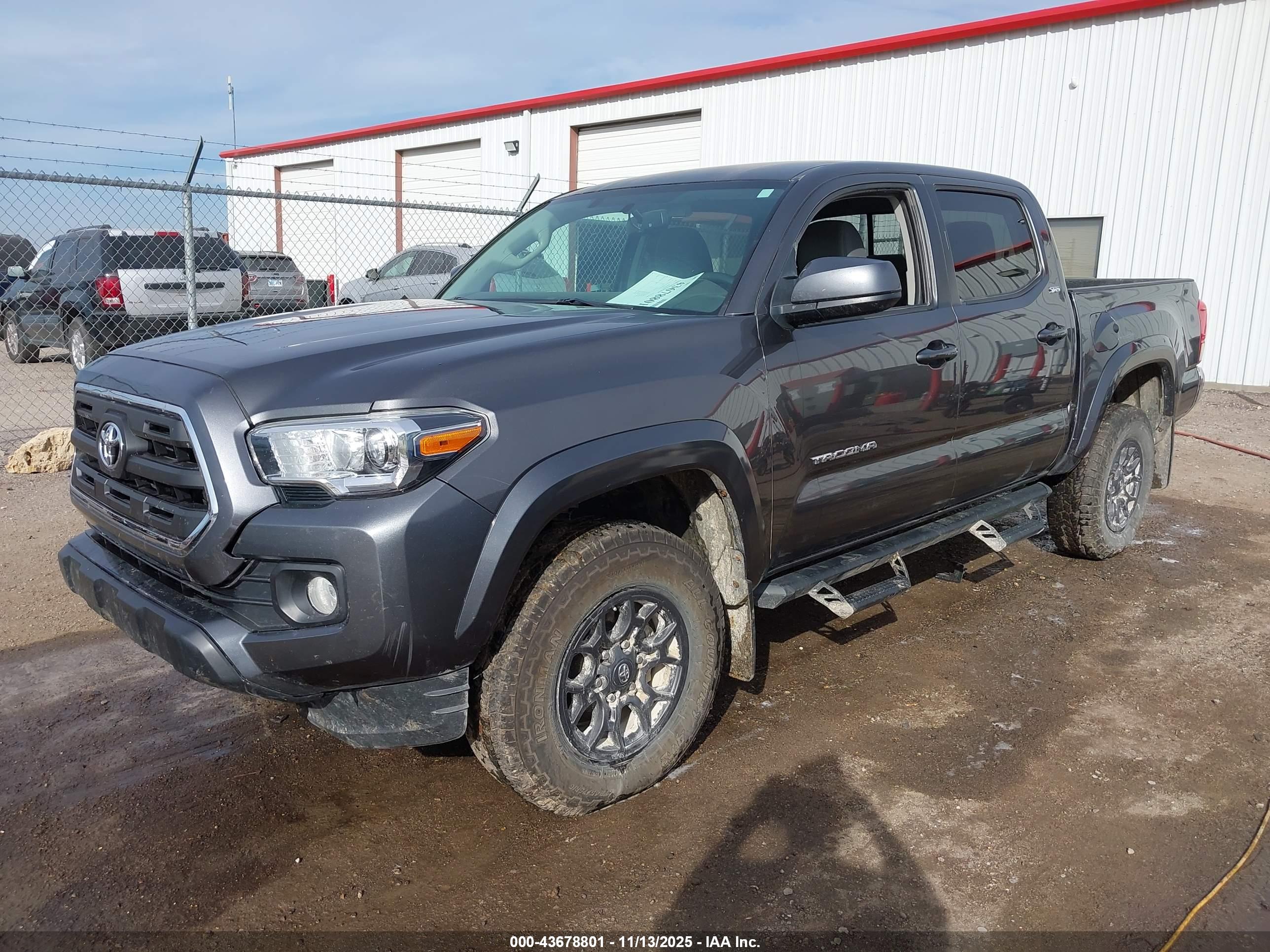 TOYOTA TACOMA image 2