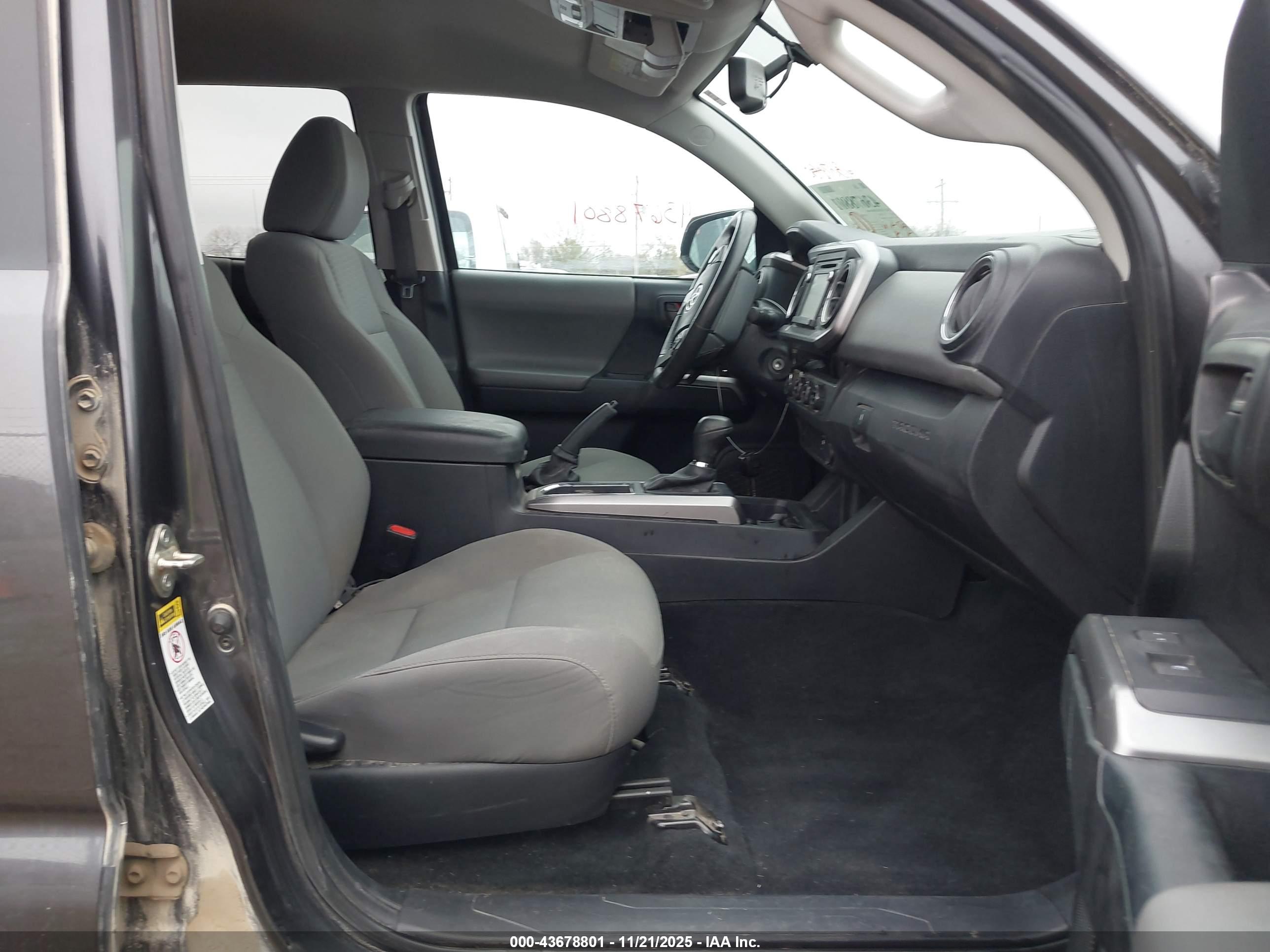 TOYOTA TACOMA image 5