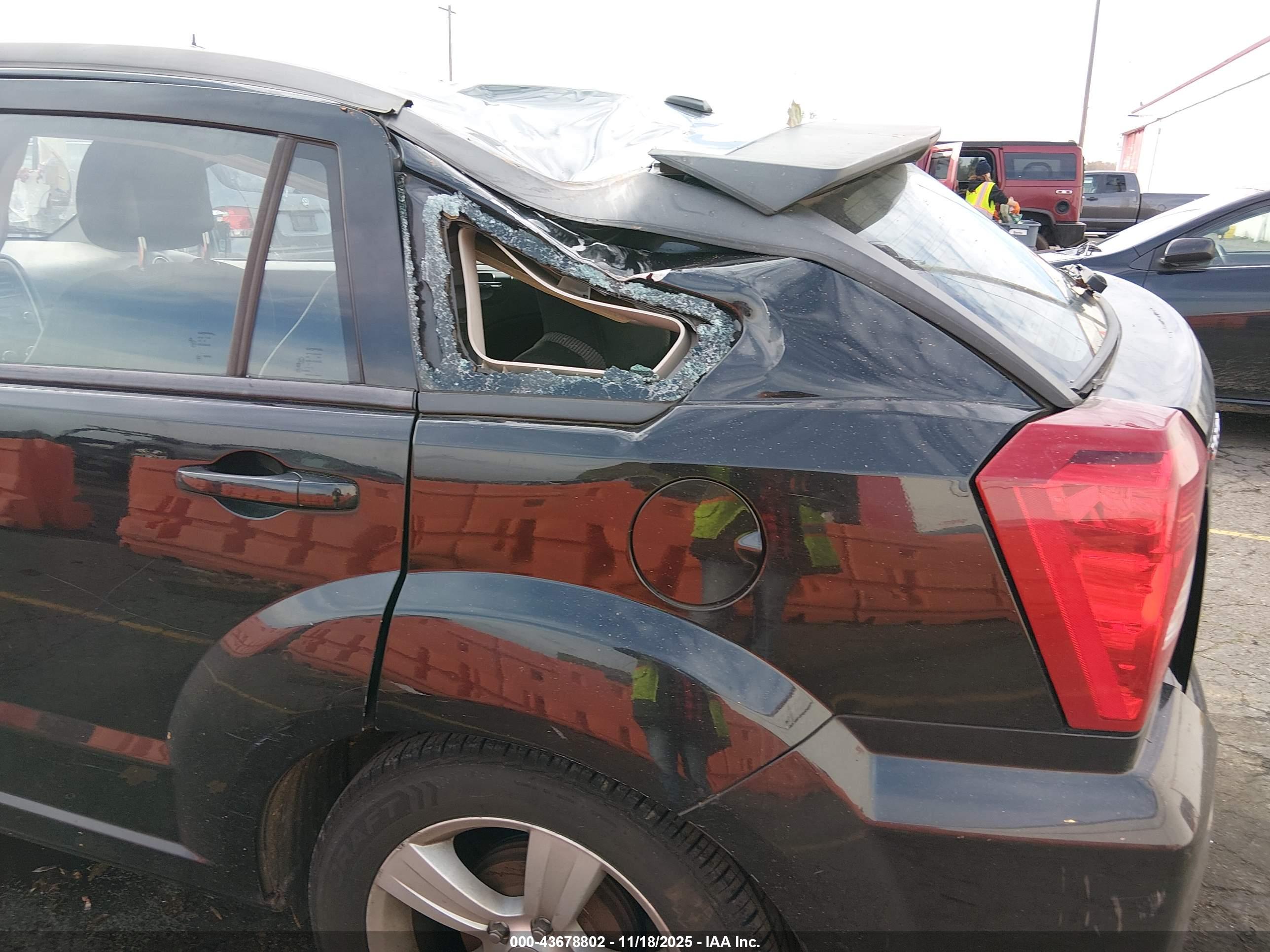 DODGE CALIBER image 6