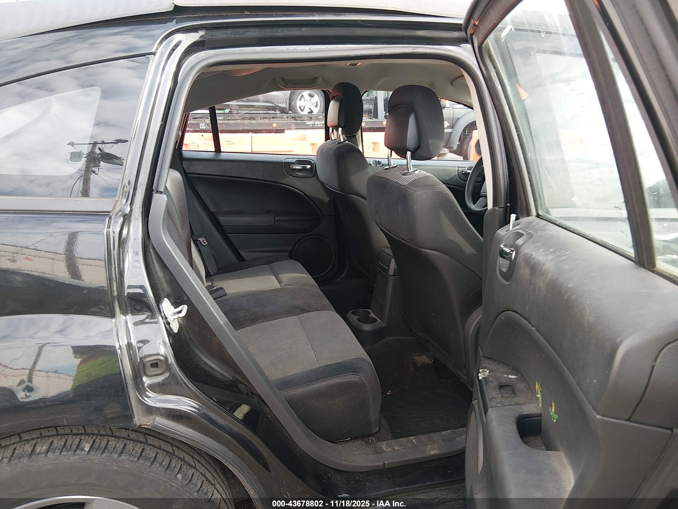 DODGE CALIBER image 8