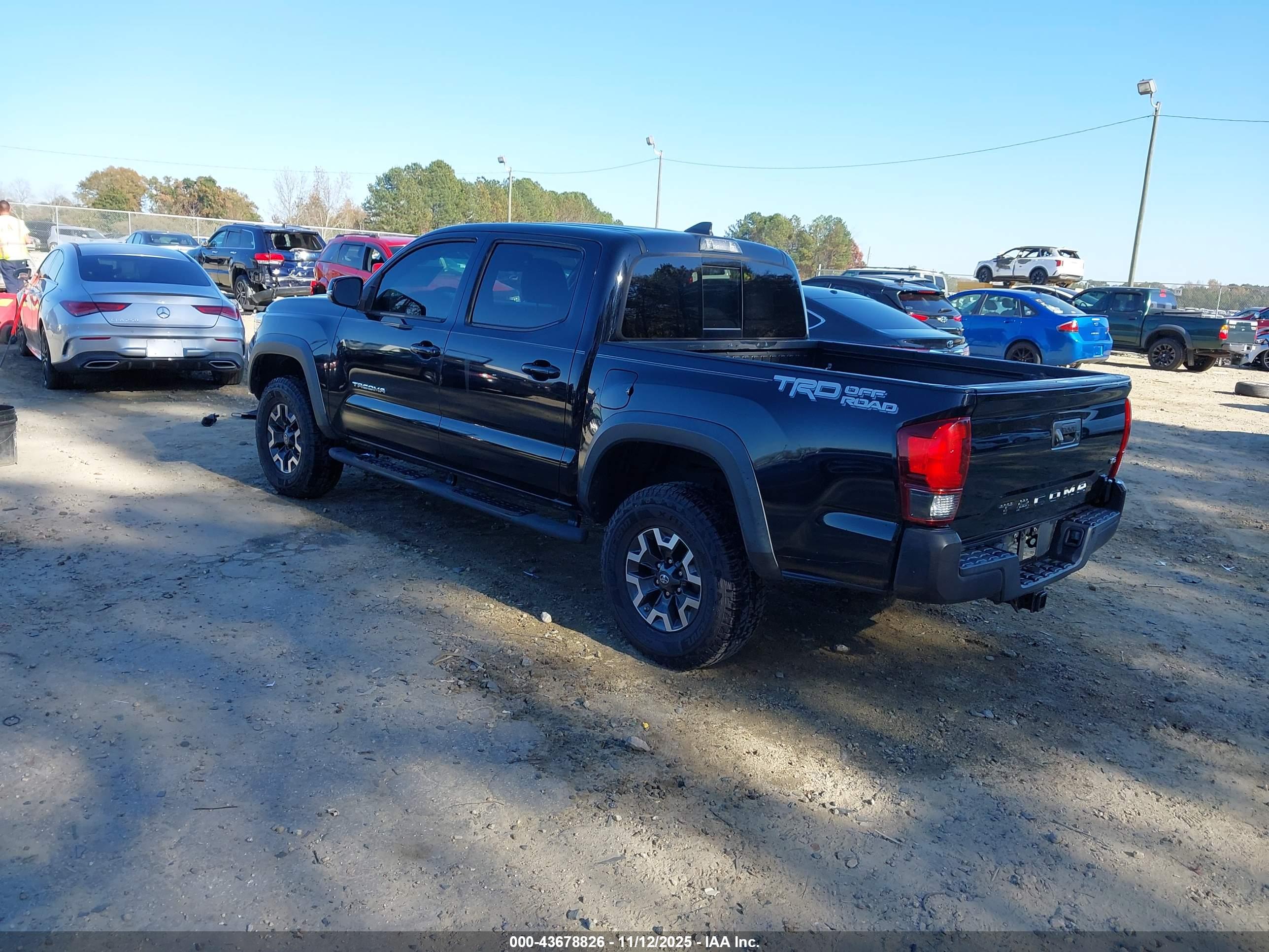 TOYOTA TACOMA image 3