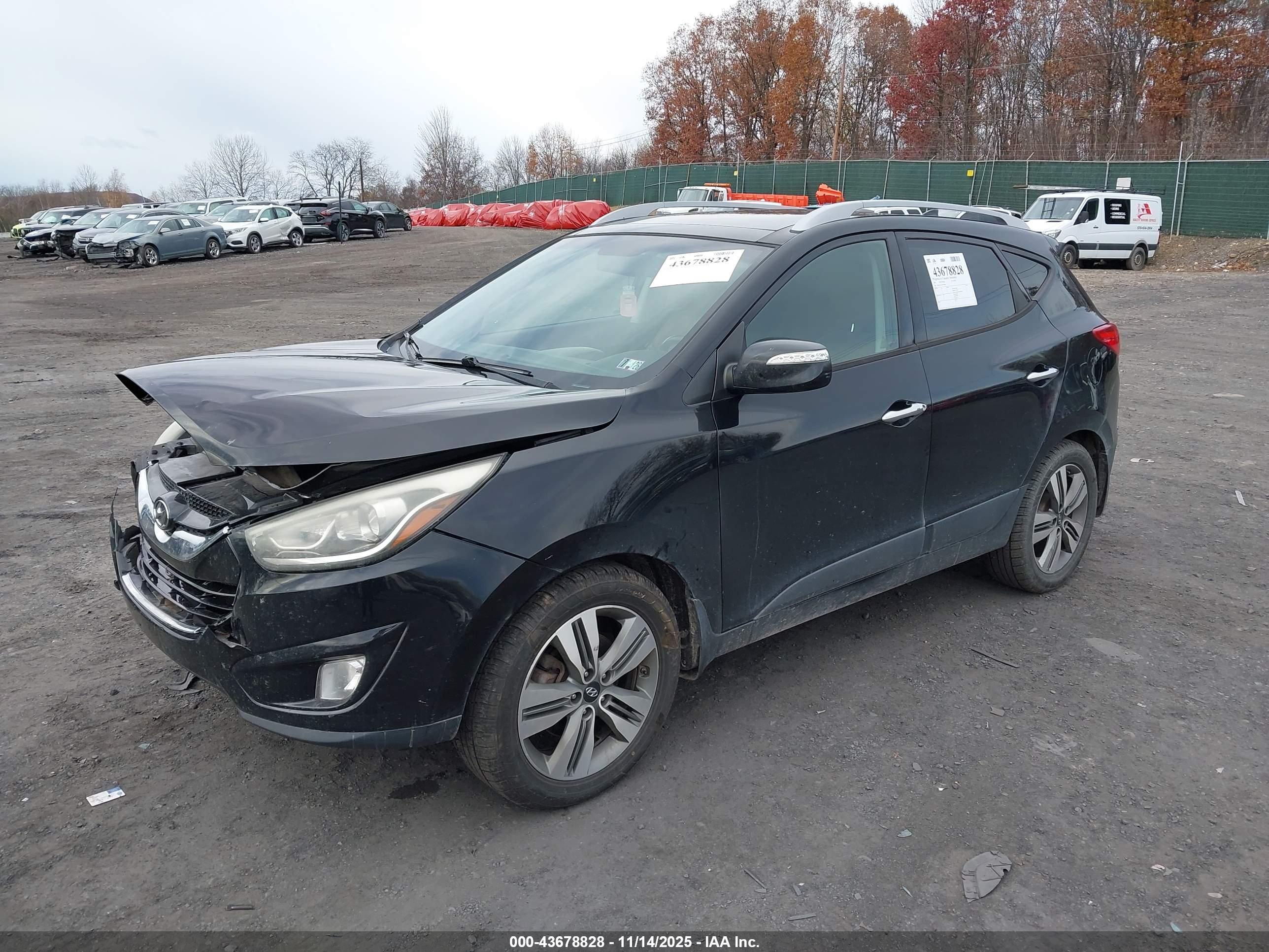 HYUNDAI TUCSON image 2