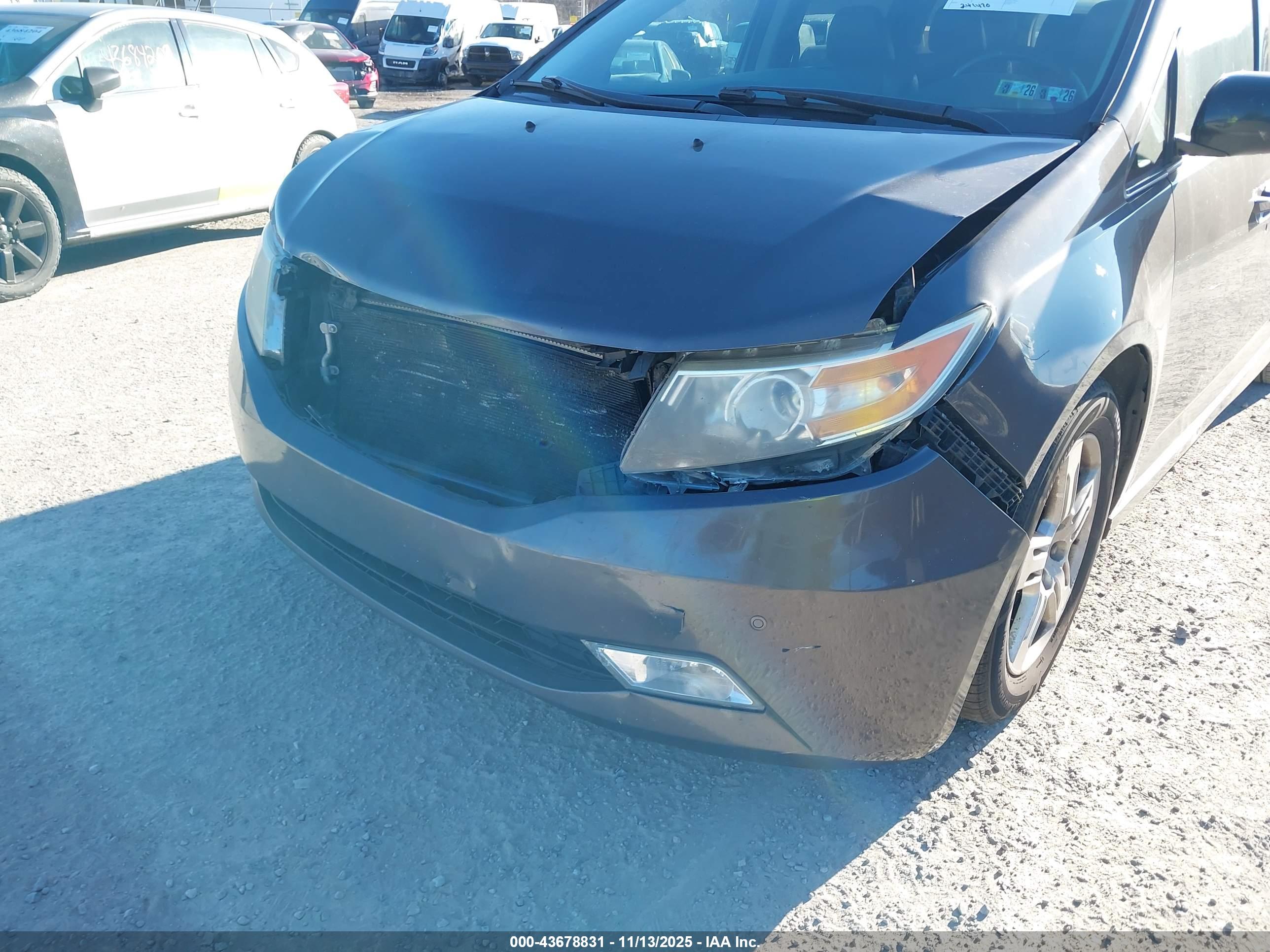 HONDA ODYSSEY image 6