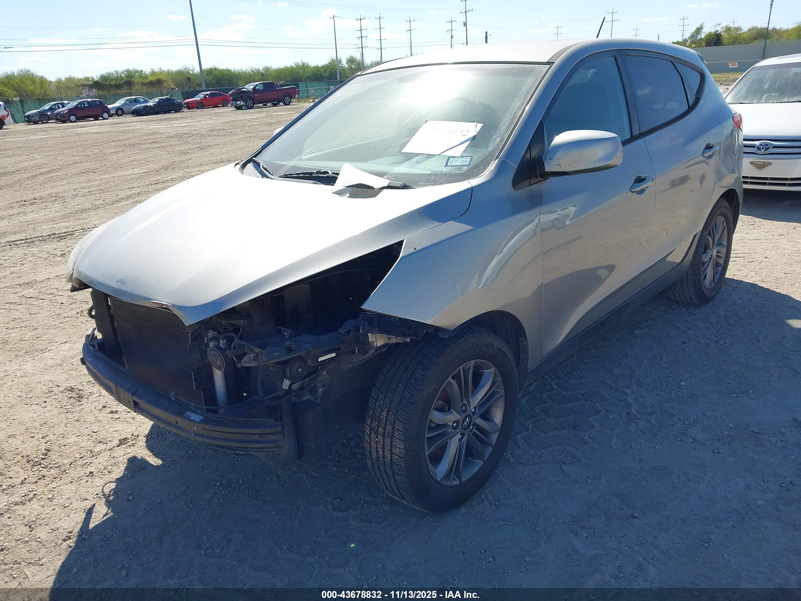 HYUNDAI TUCSON image 2