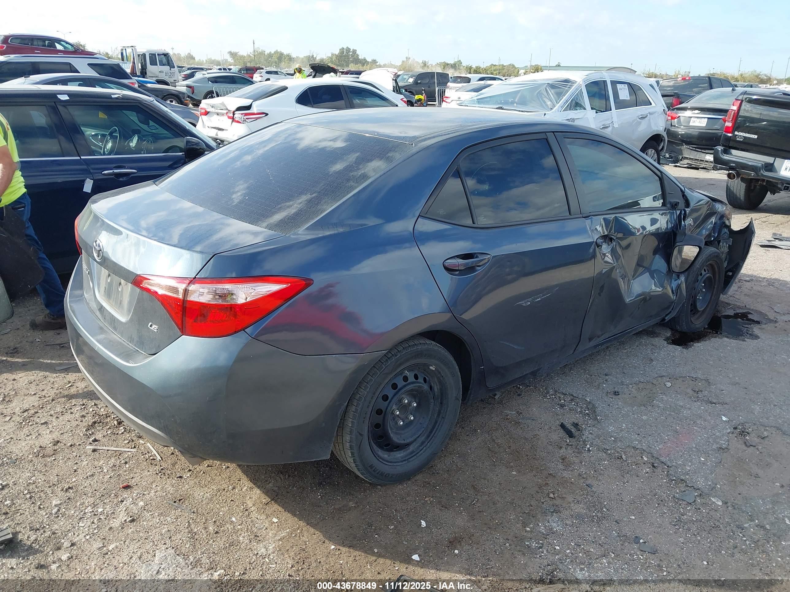 TOYOTA COROLLA image 4