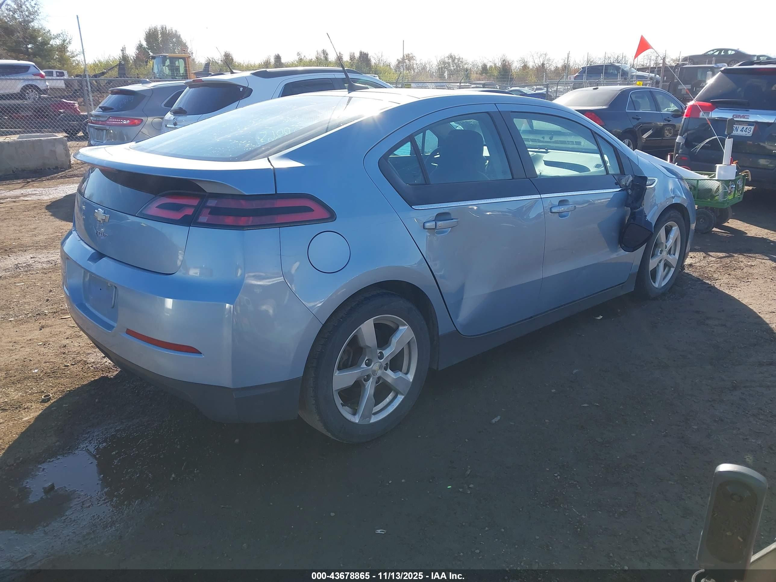 CHEVROLET VOLT image 4