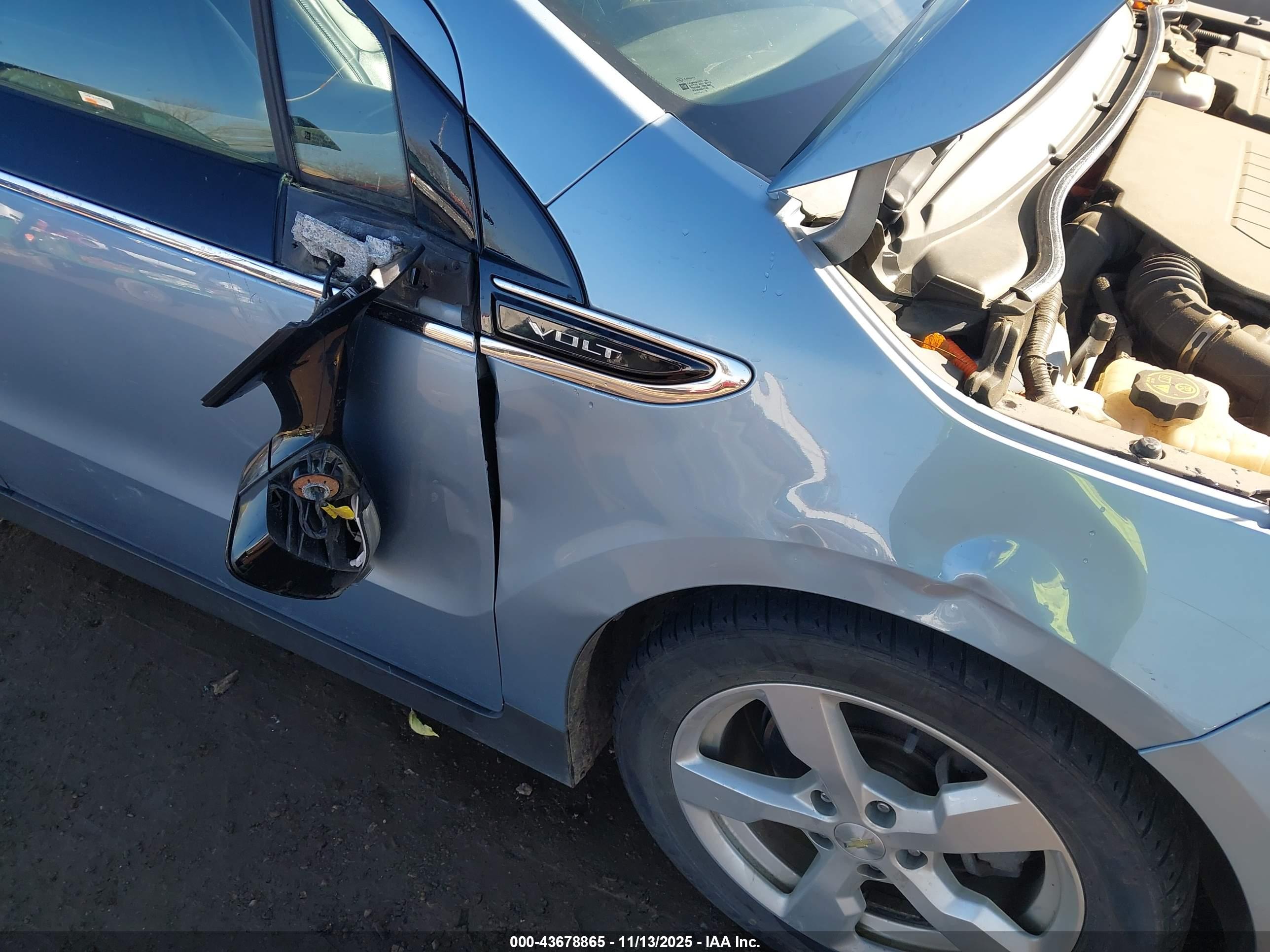 CHEVROLET VOLT image 6