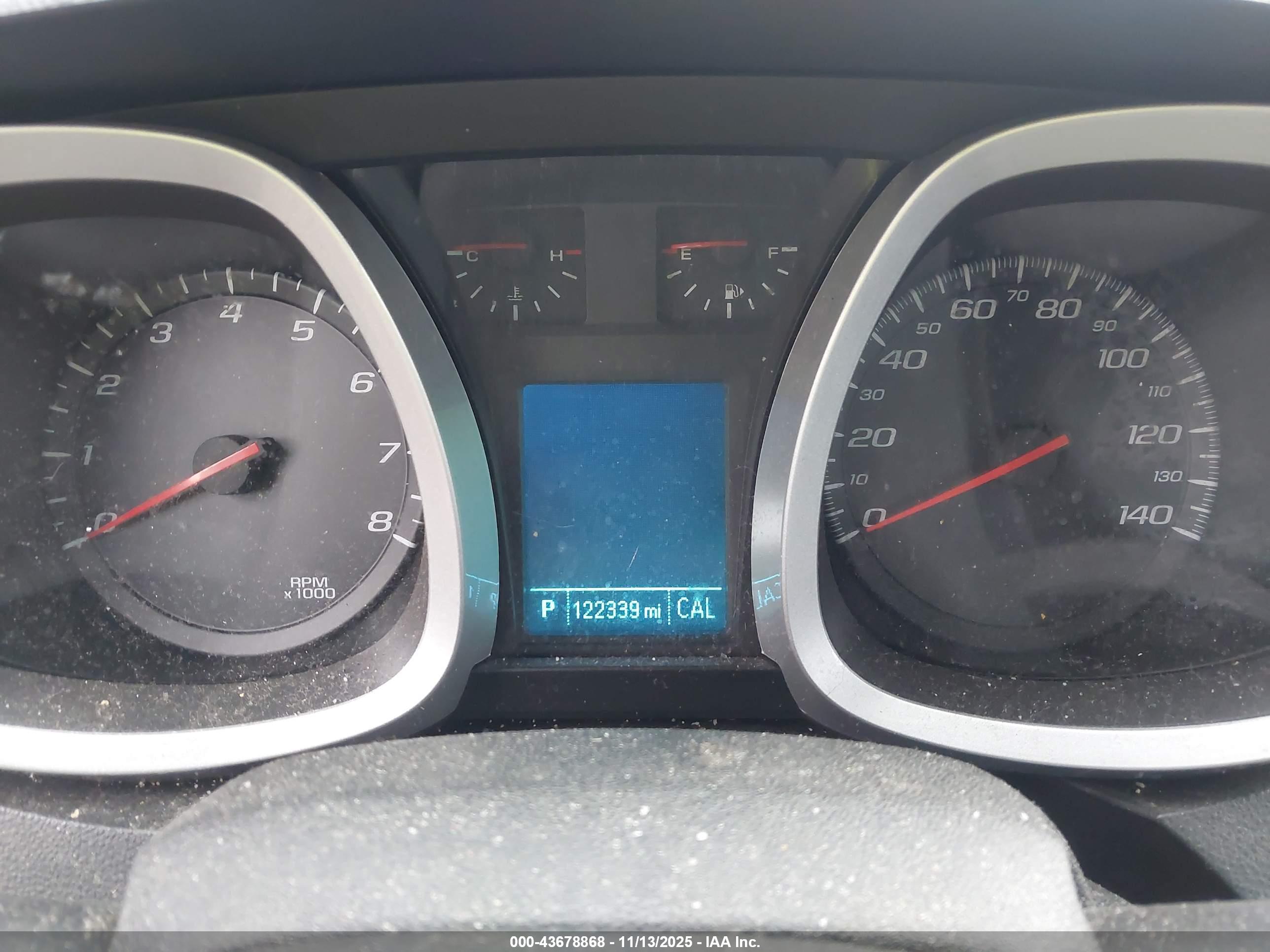 CHEVROLET EQUINOX image 7