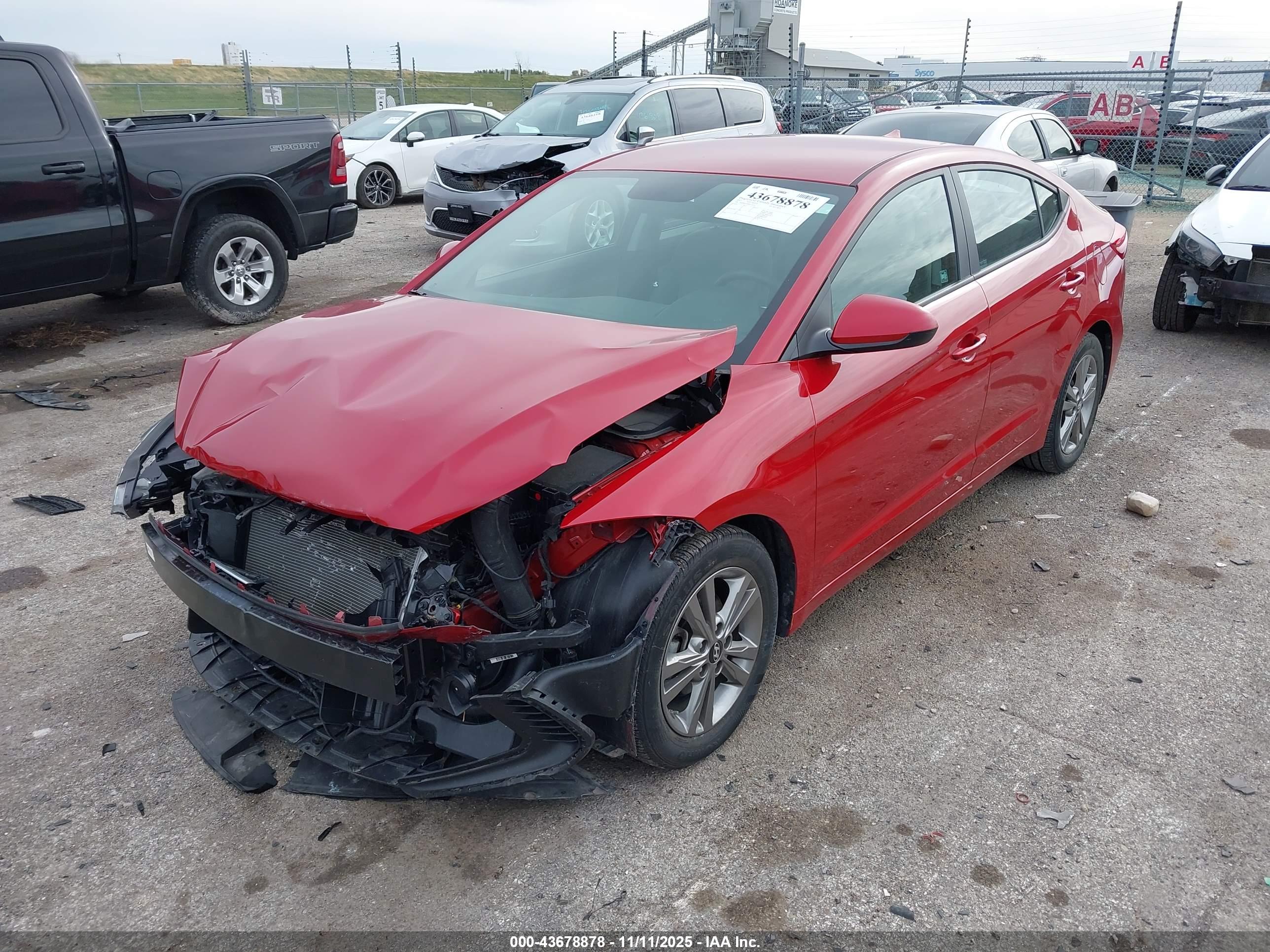 HYUNDAI ELANTRA image 2