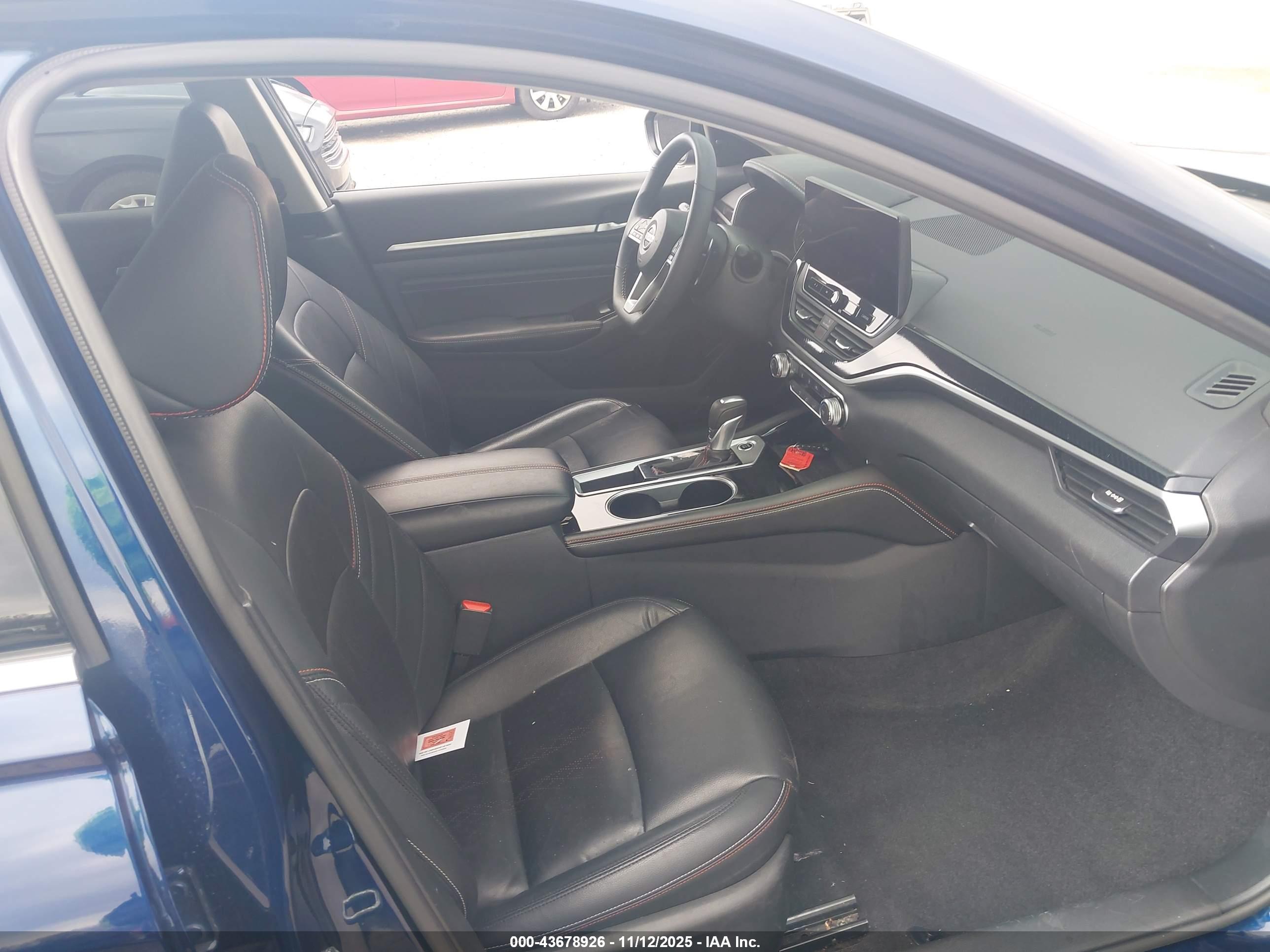 NISSAN ALTIMA image 5