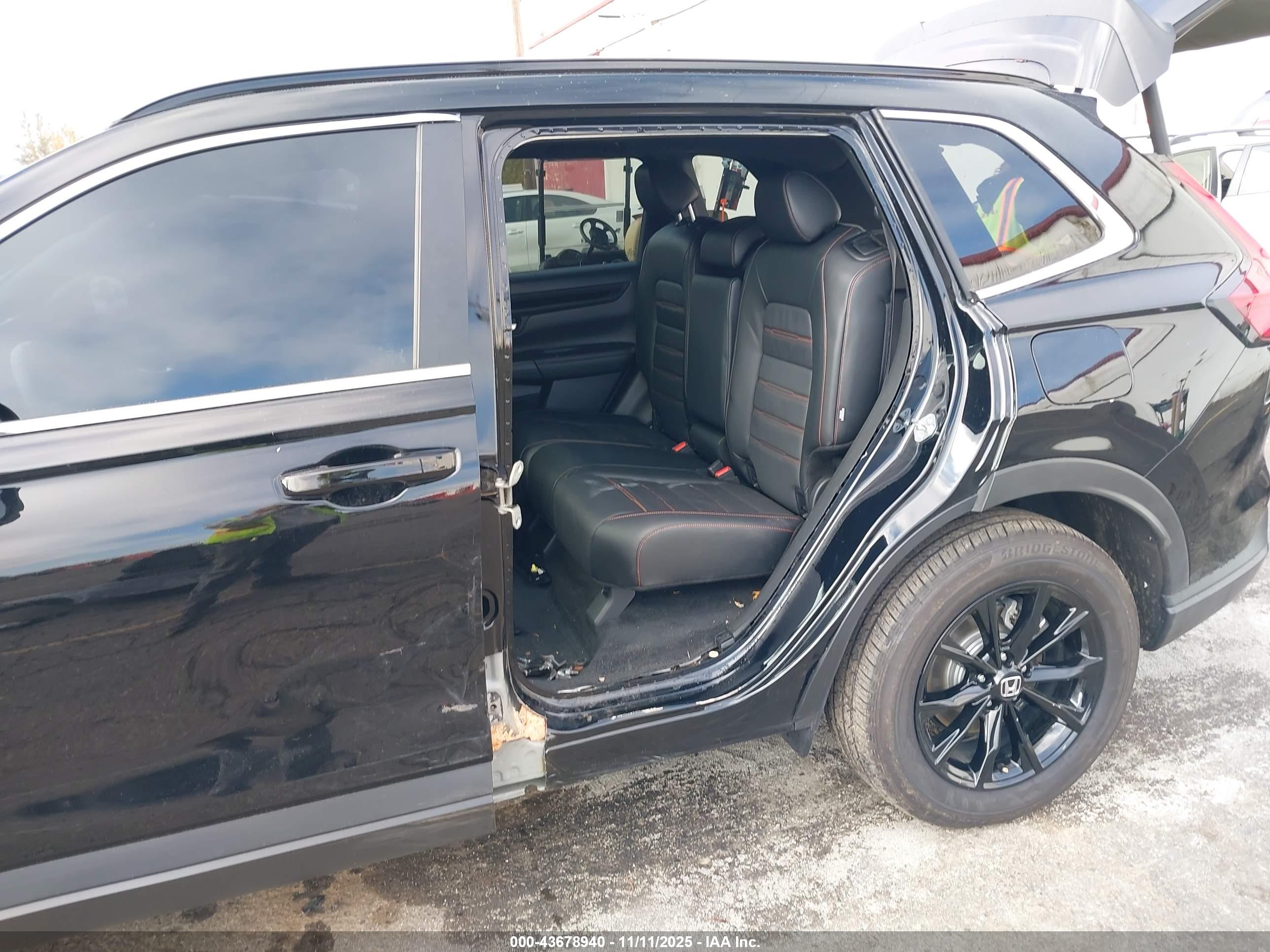 HONDA CR-V image 6