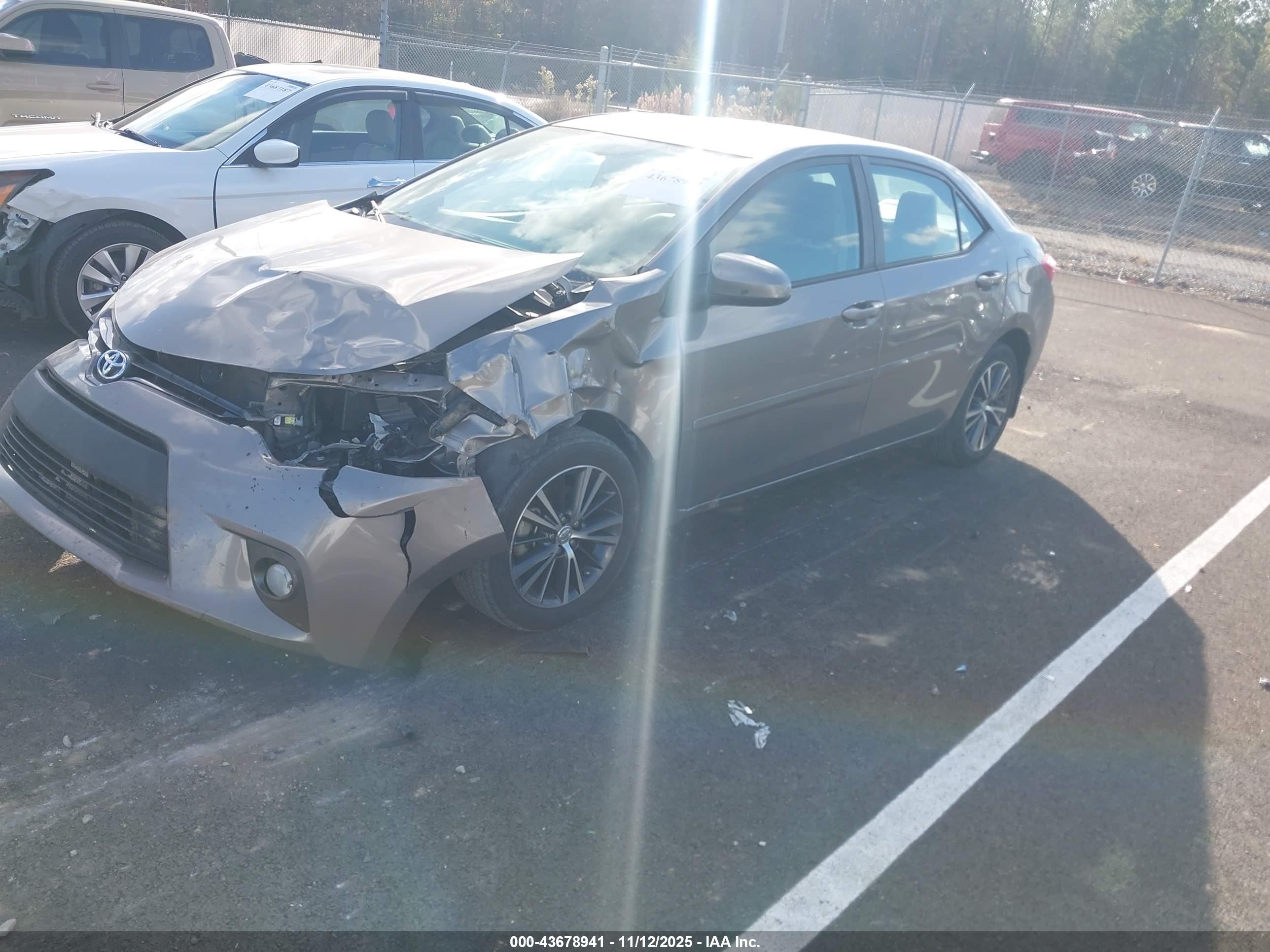 TOYOTA COROLLA image 2