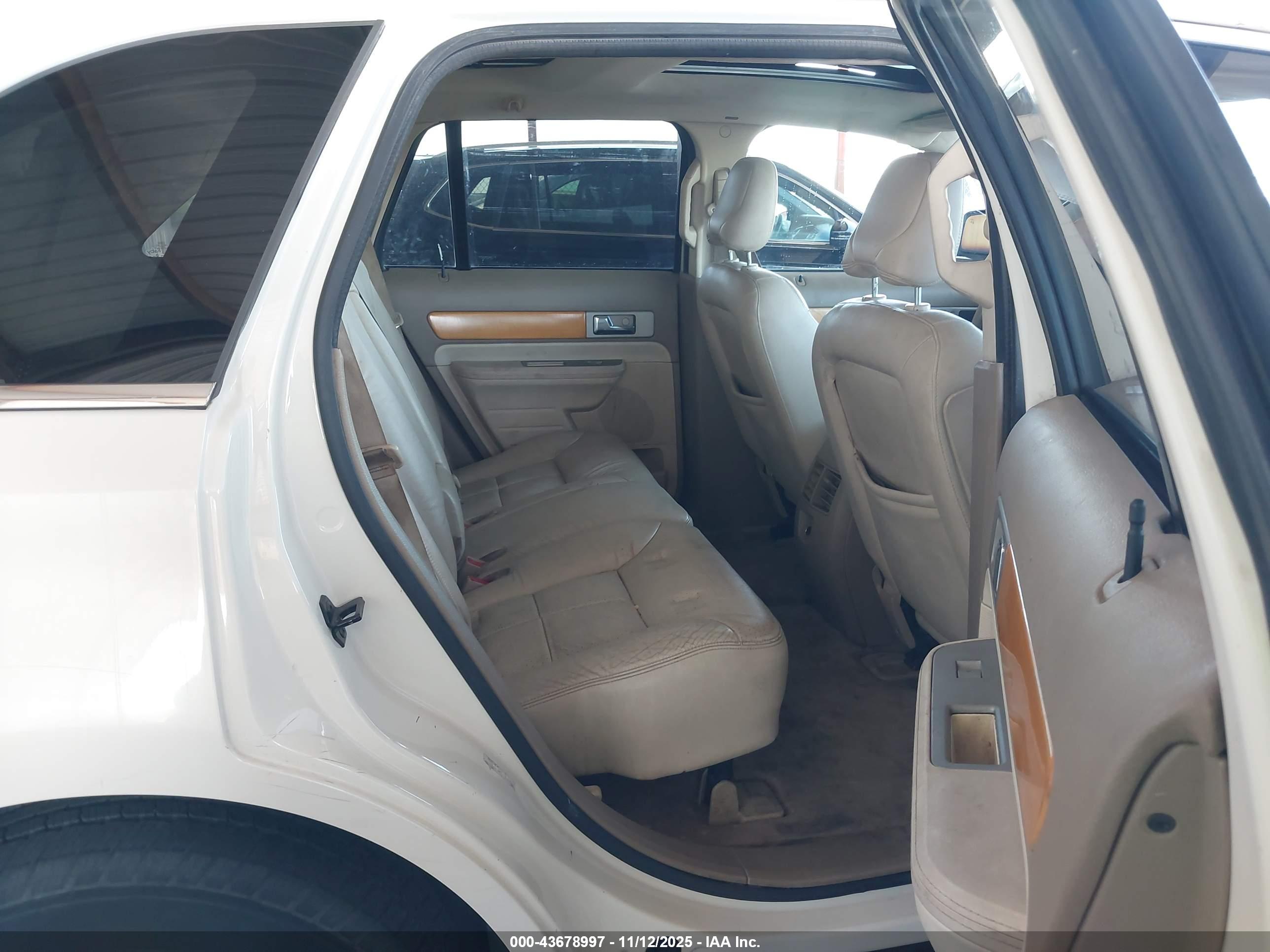 LINCOLN MKX image 8