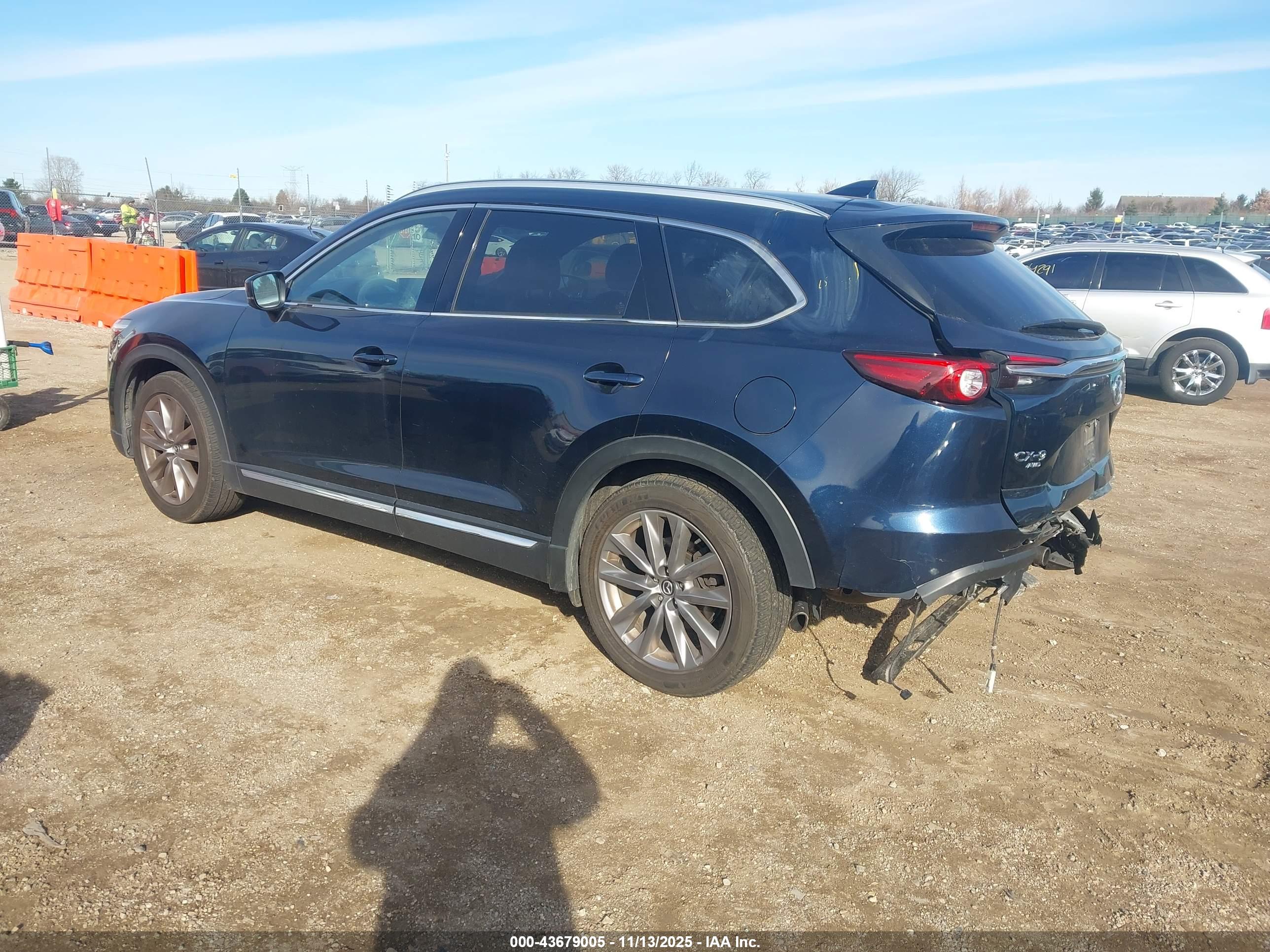 MAZDA CX-9 image 3