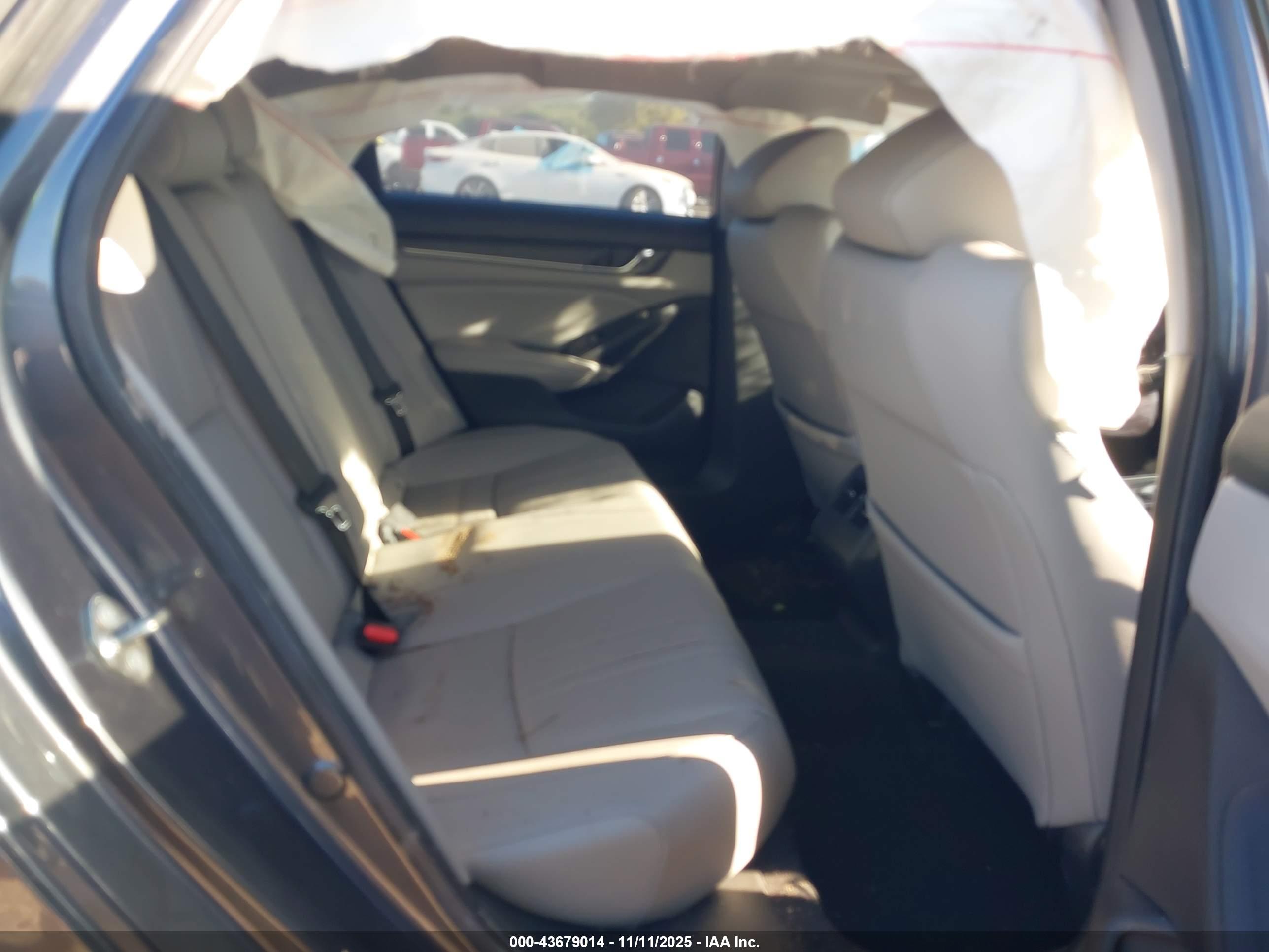 HONDA ACCORD image 8