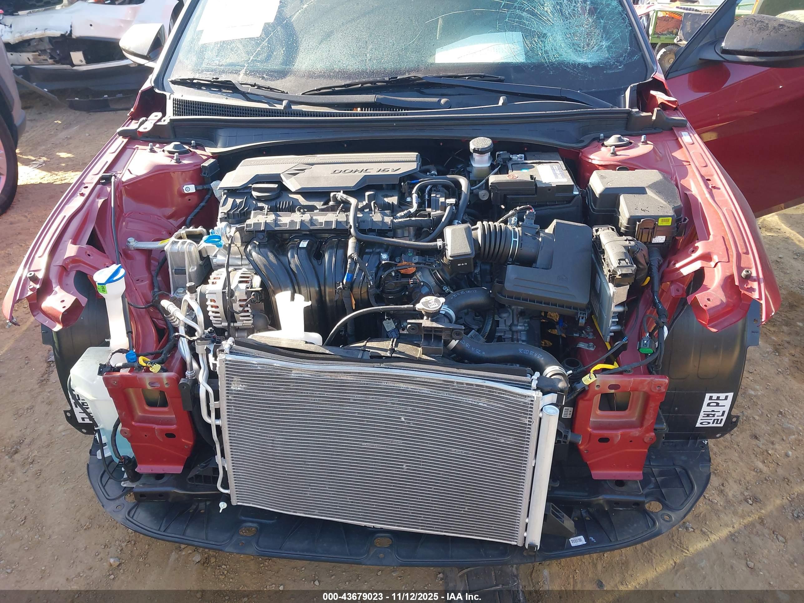 HYUNDAI ELANTRA image 10