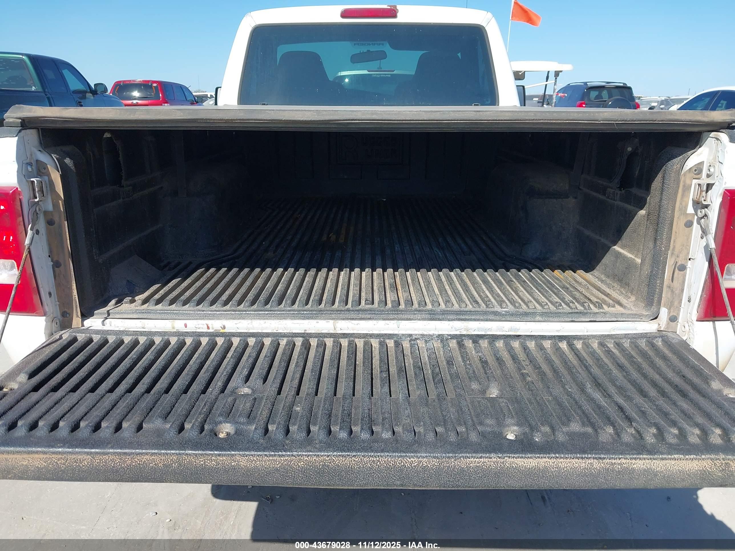 FORD RANGER image 8
