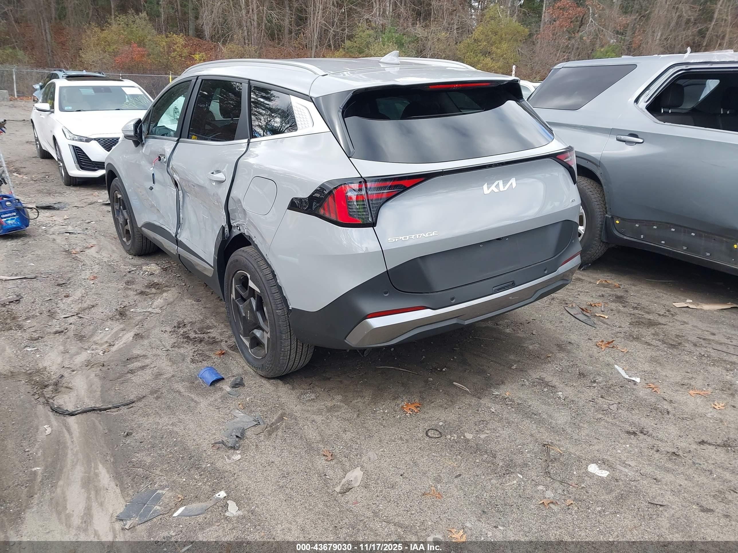 KIA SPORTAGE image 3