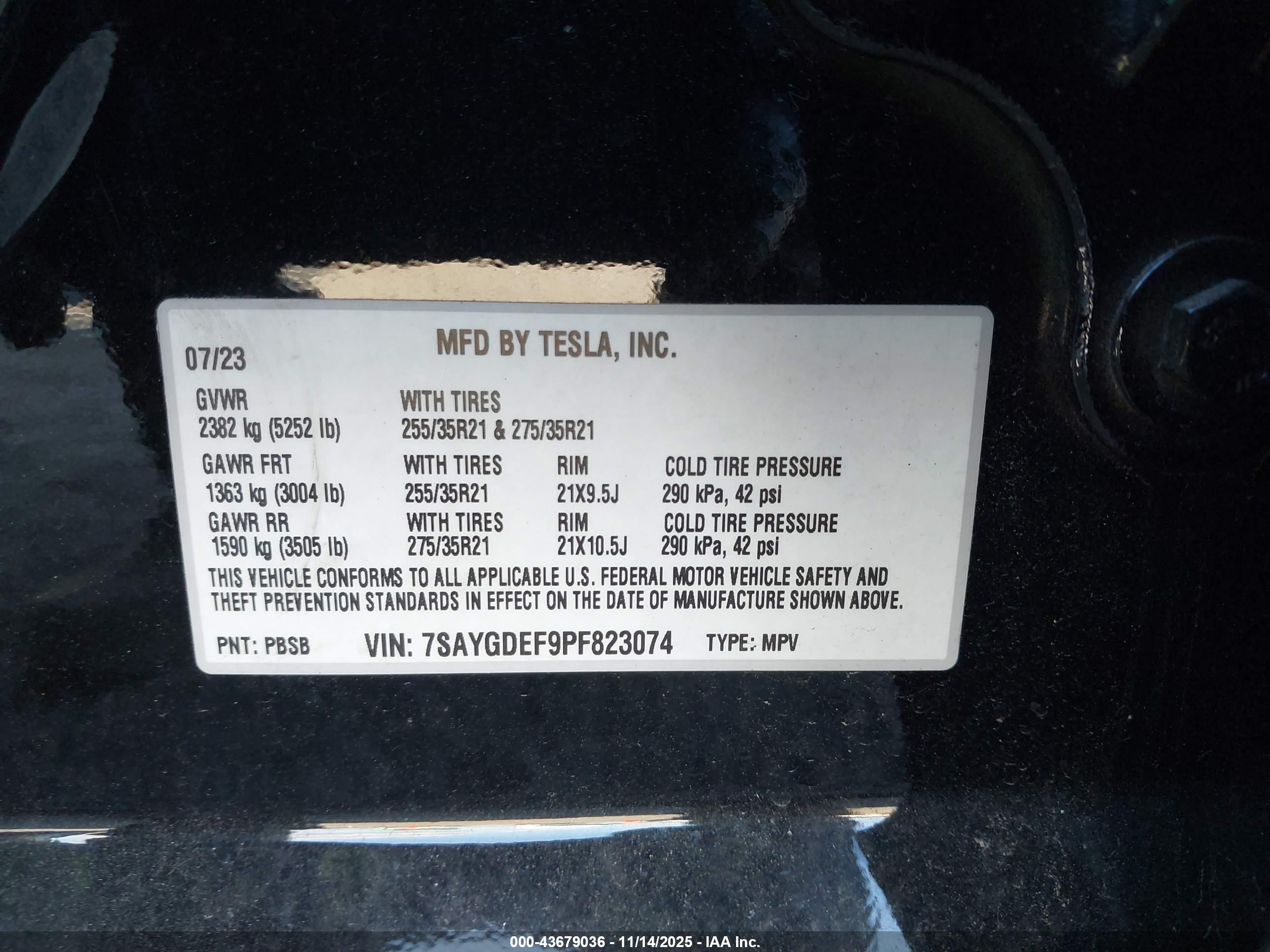 TESLA MODEL image 9