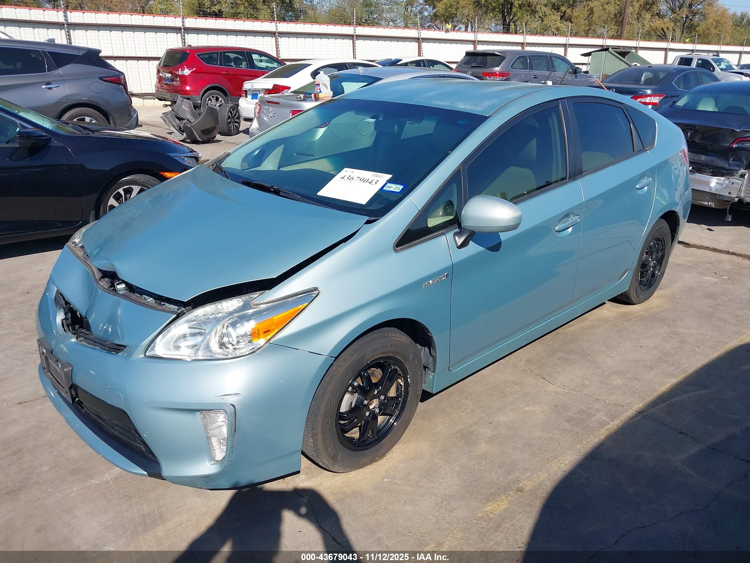 TOYOTA PRIUS image 2
