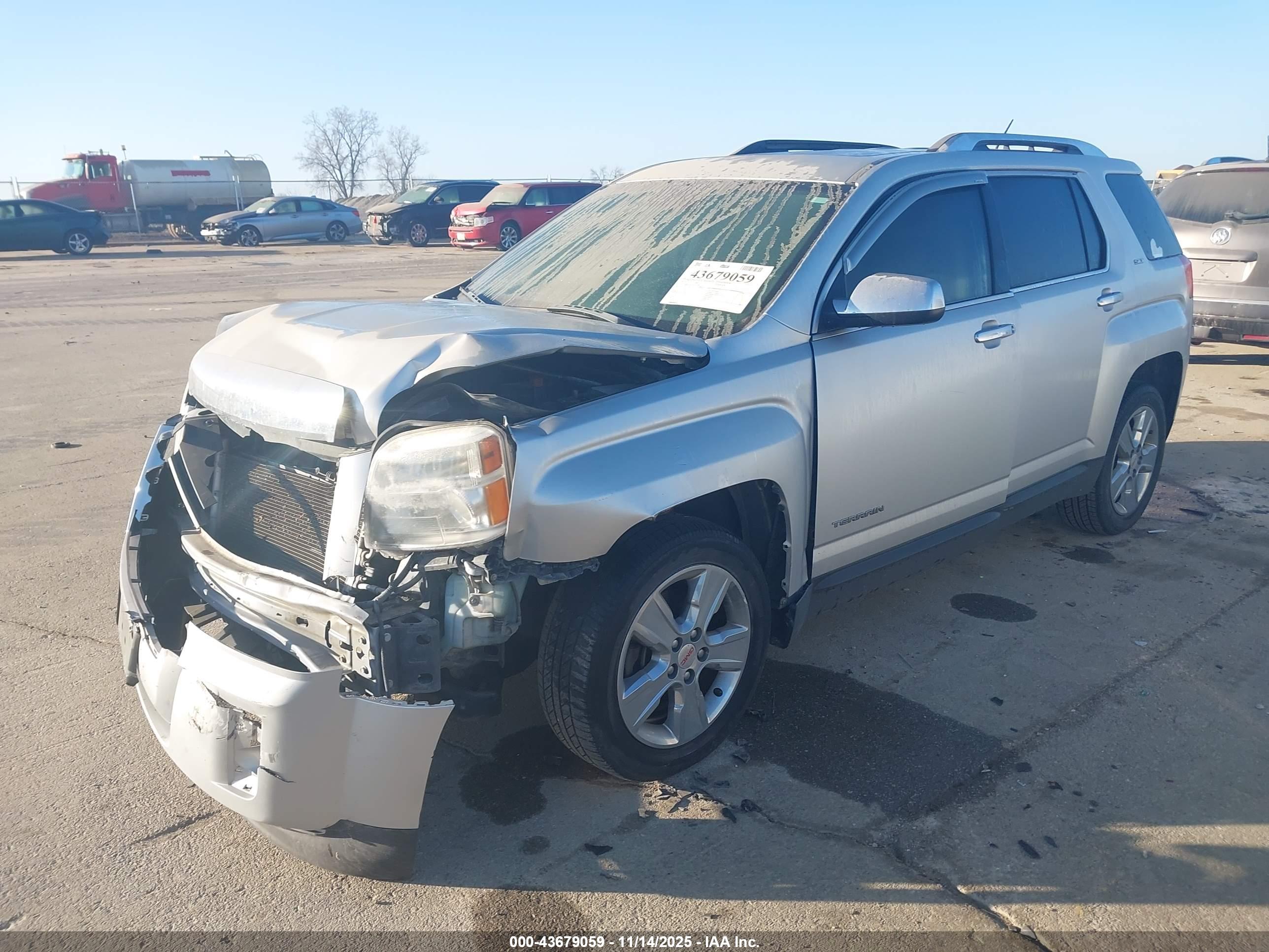 GMC TERRAIN image 2