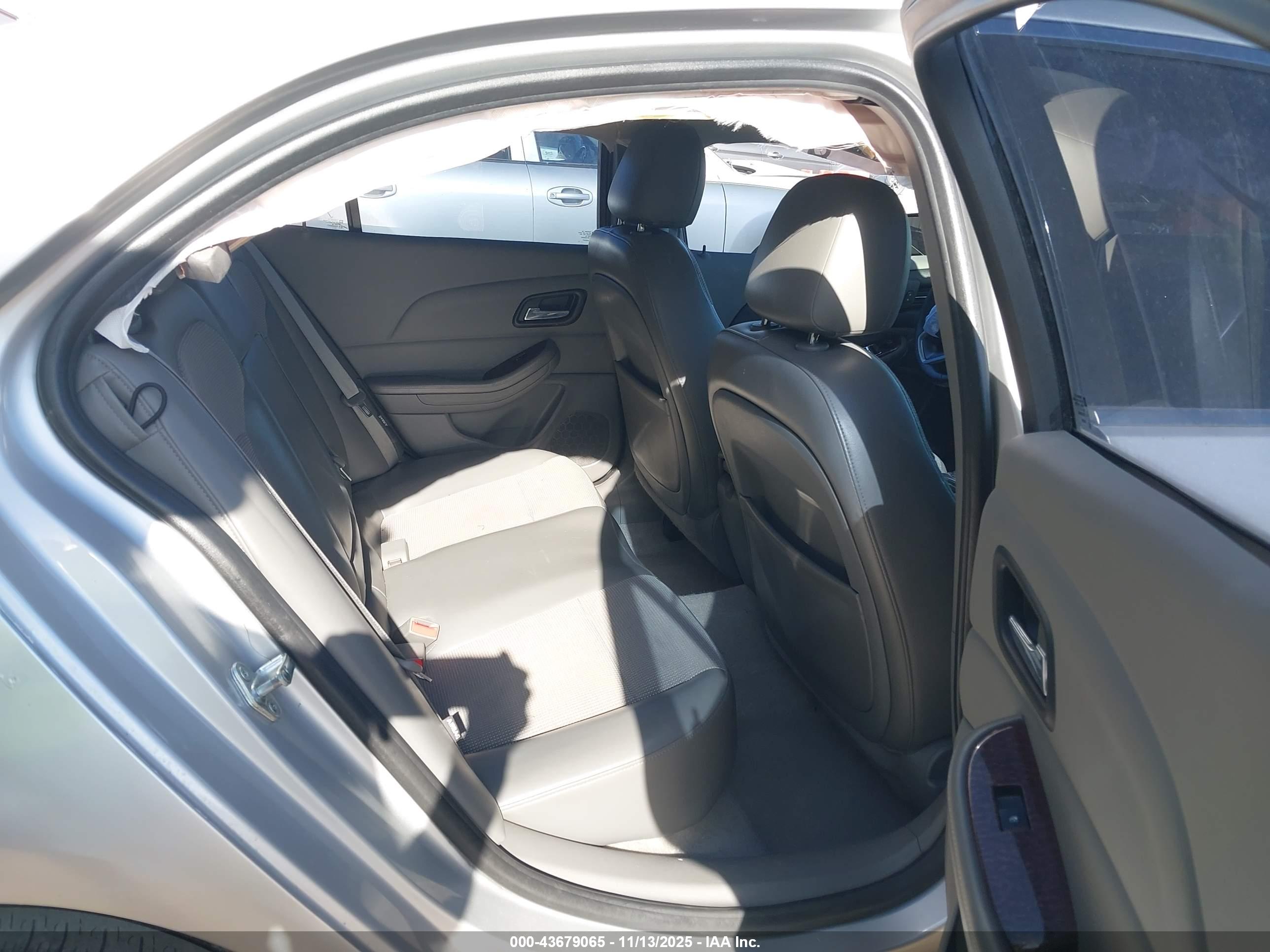 CHEVROLET MALIBU image 8