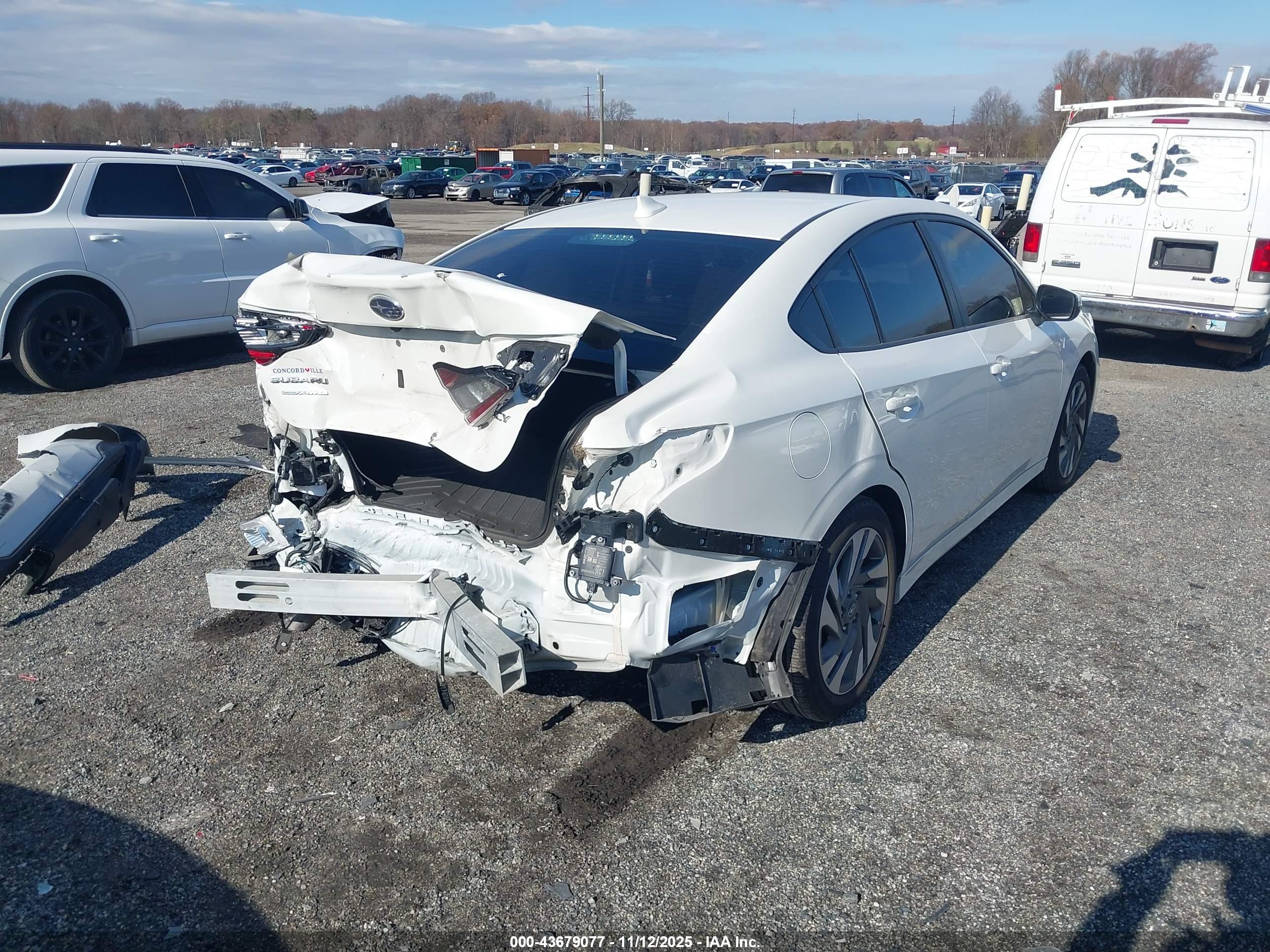SUBARU LEGACY image 4