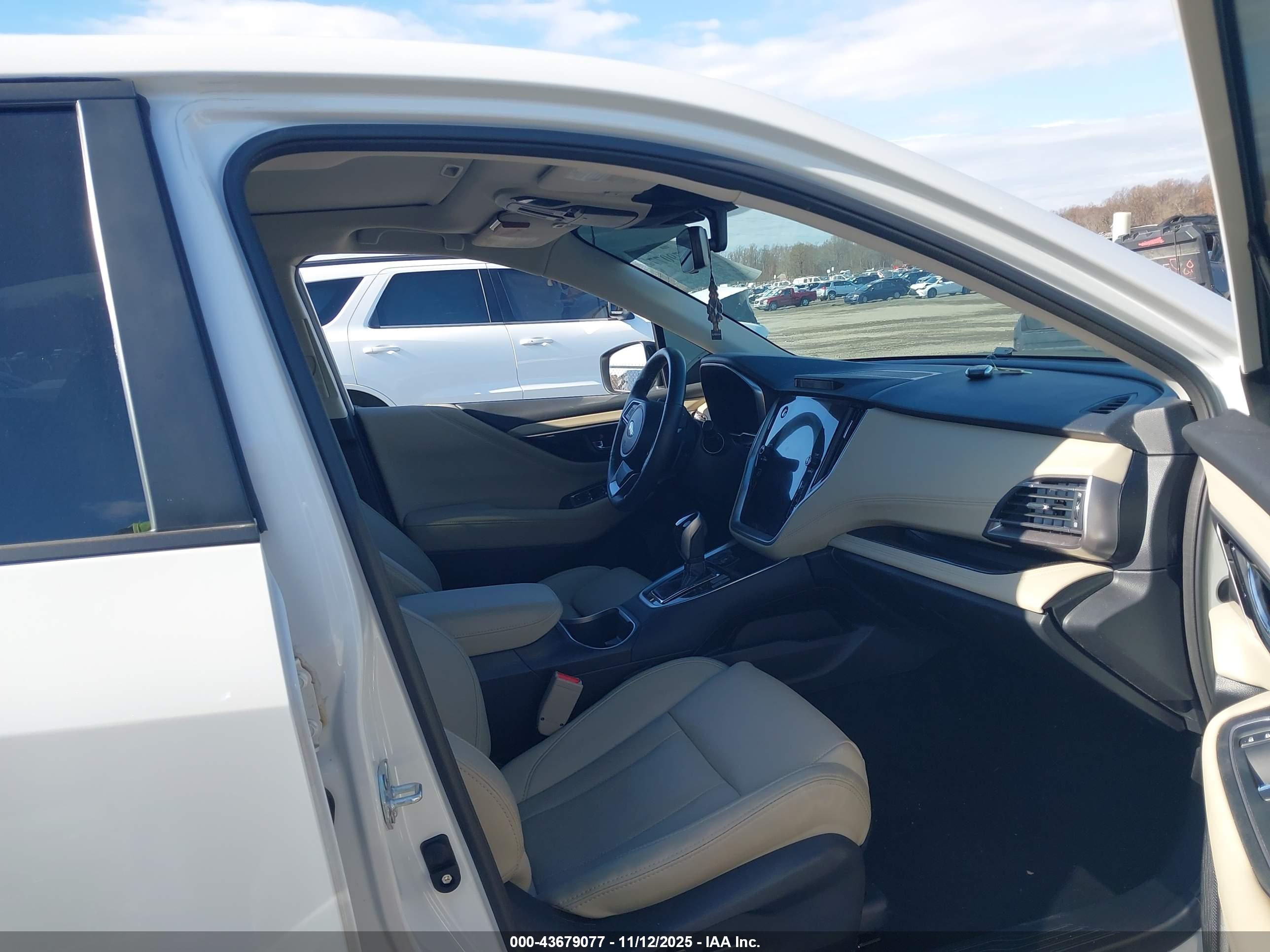 SUBARU LEGACY image 5