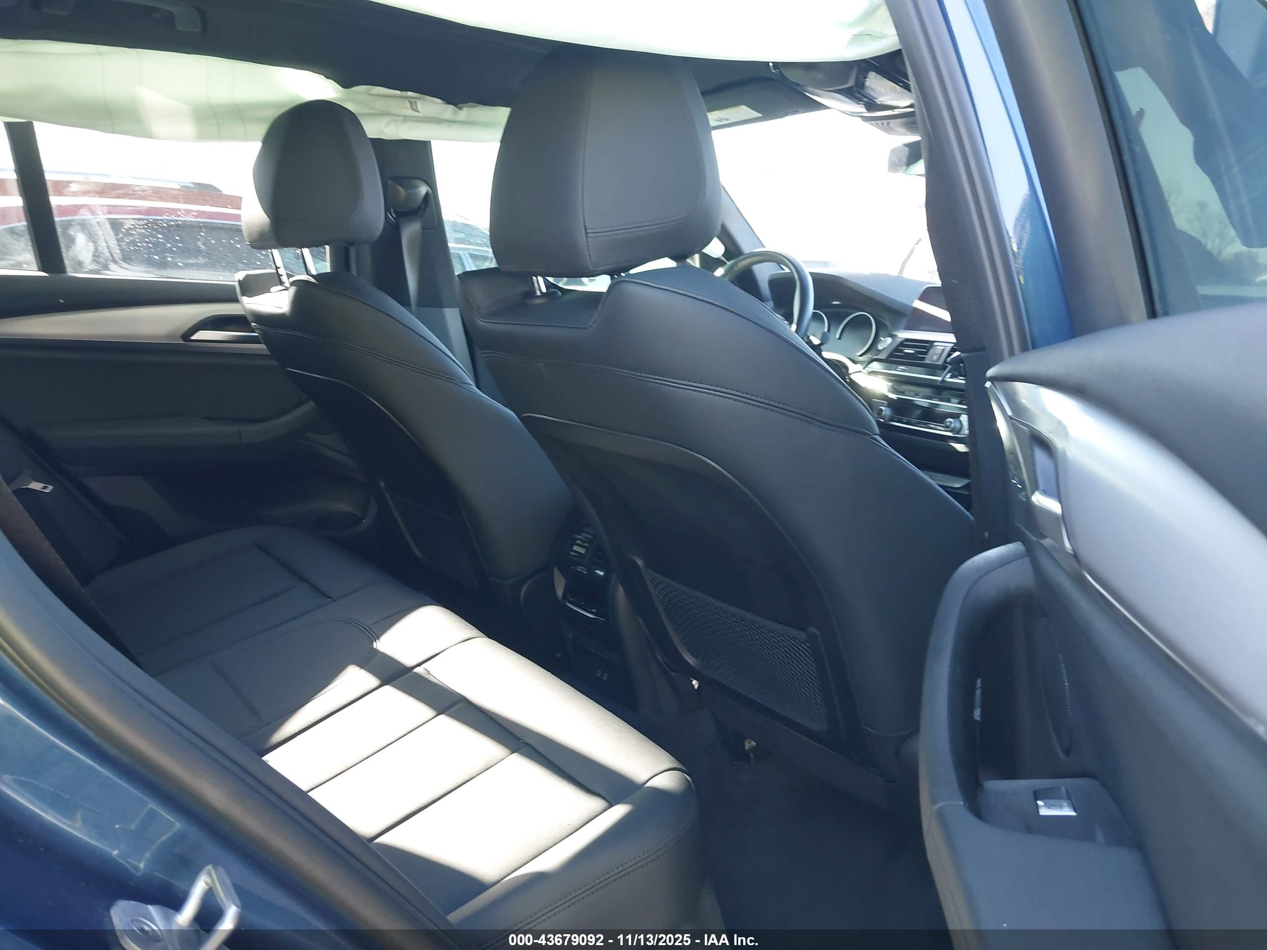 BMW X3 image 8