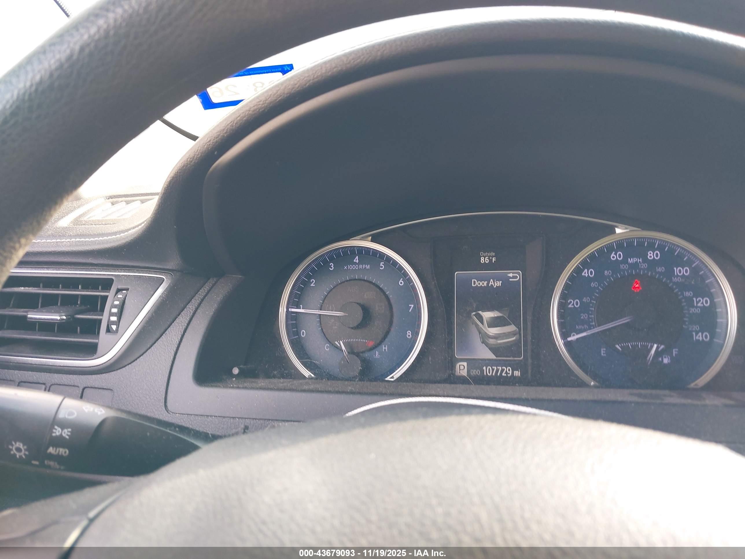 TOYOTA CAMRY image 7