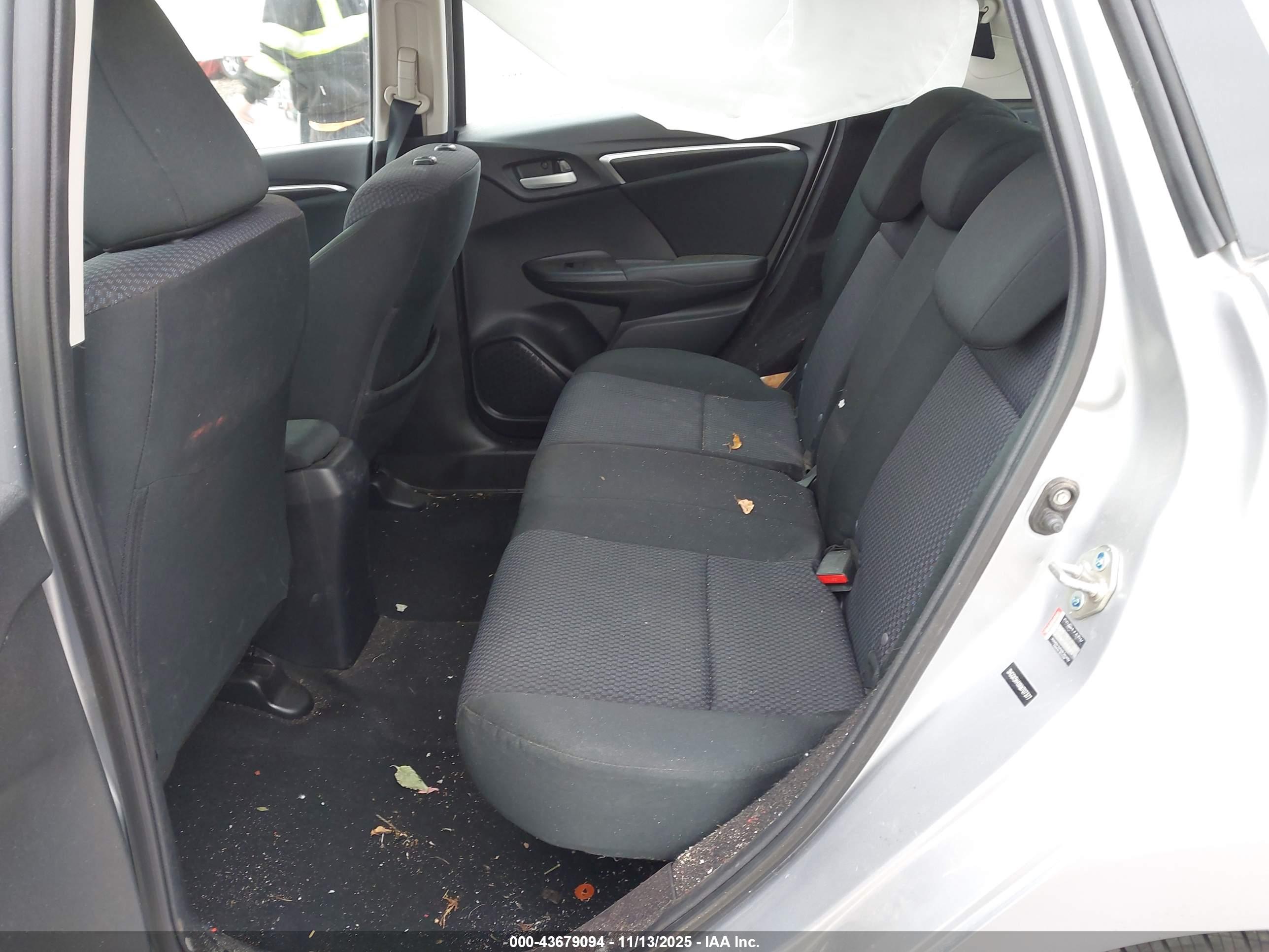 HONDA FIT image 8