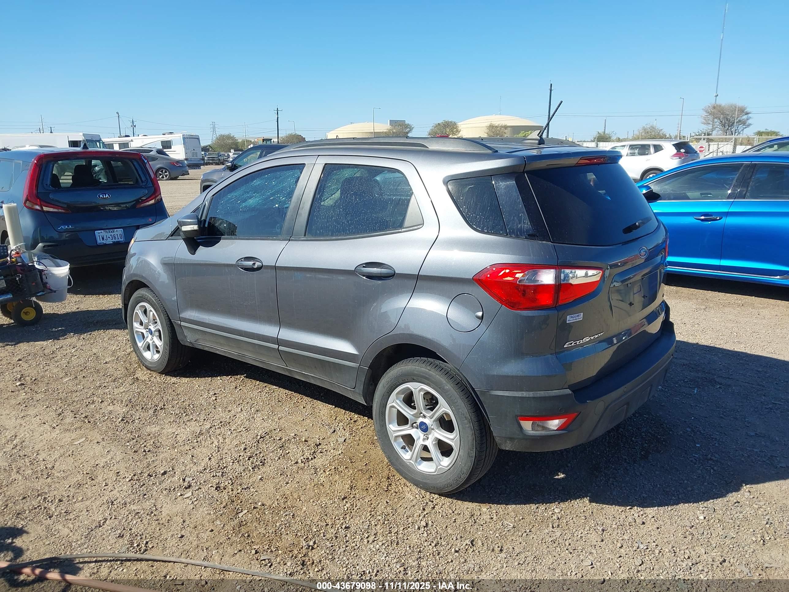 FORD ECOSPORT image 3