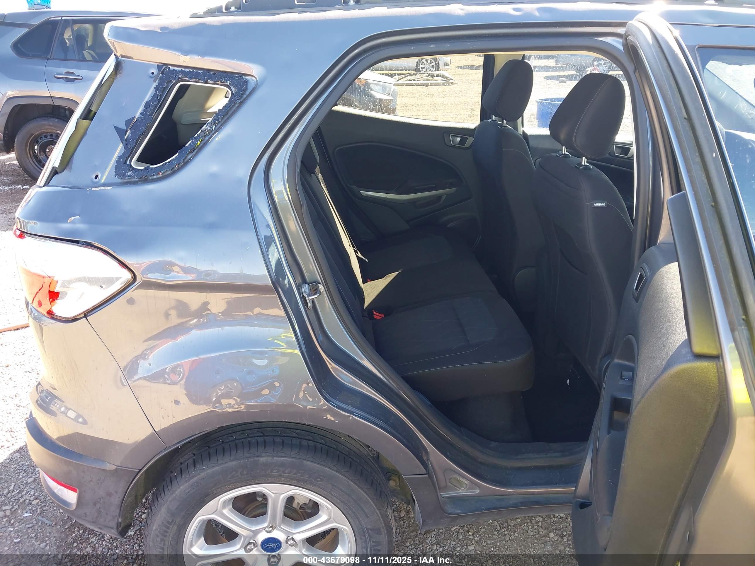 FORD ECOSPORT image 8
