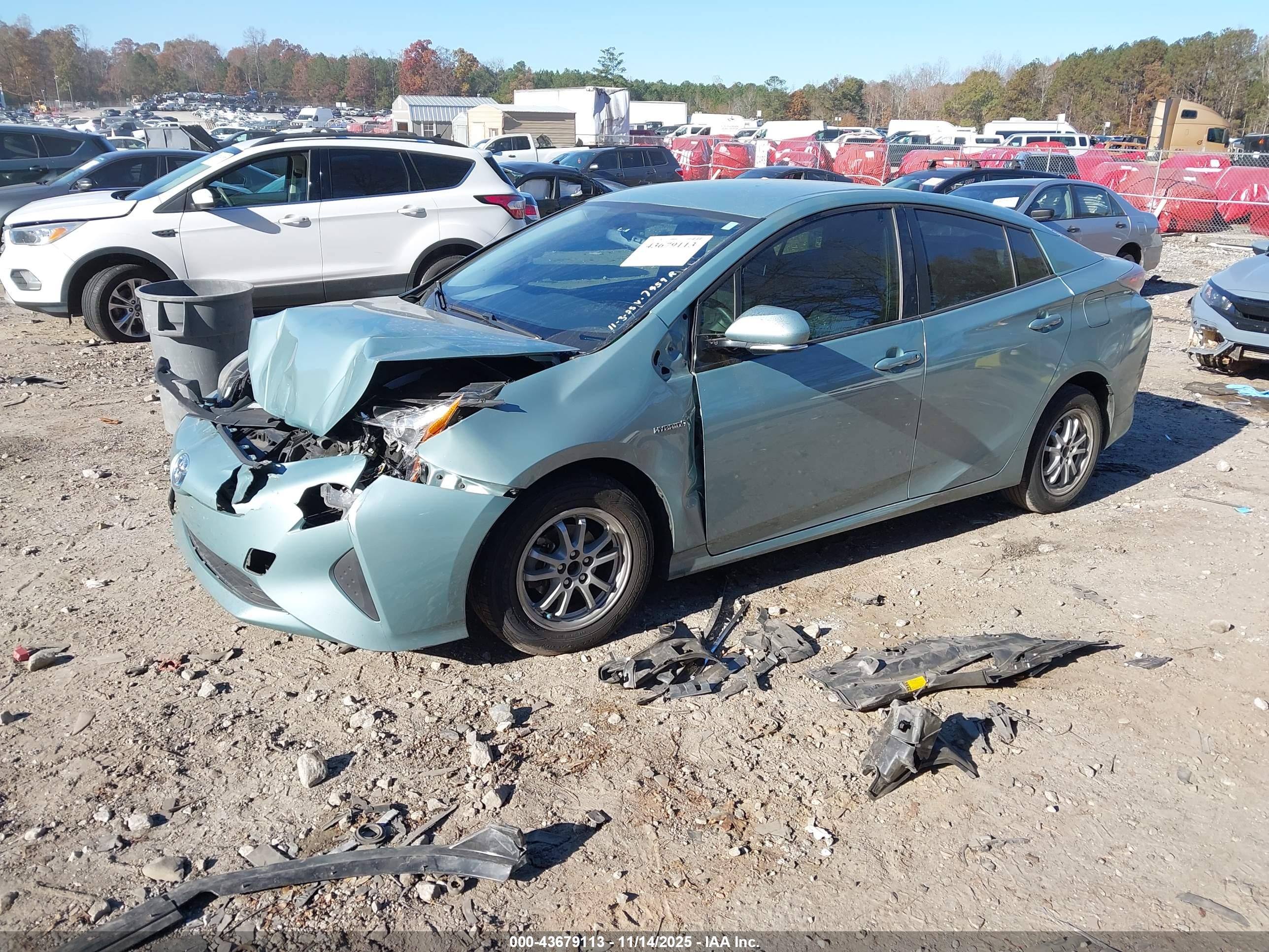 TOYOTA PRIUS image 2